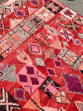 Load image into Gallery viewer, No. A1080 - 5.6&#39; x 8.8&#39; Modern Moroccan Bejaad Area Rug
