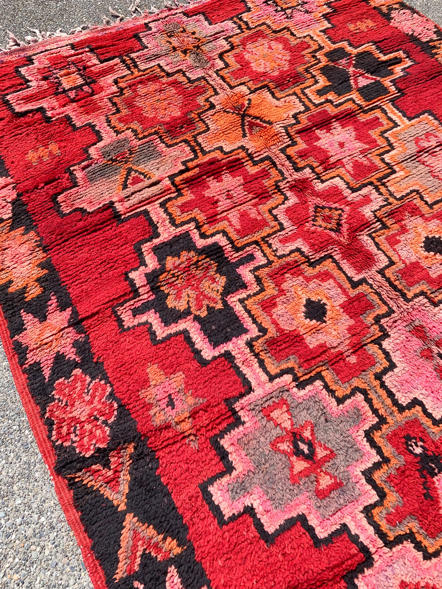 No. A1085 - 6.0' x 11.8' Vintage Moroccan Bejaad Area Rug