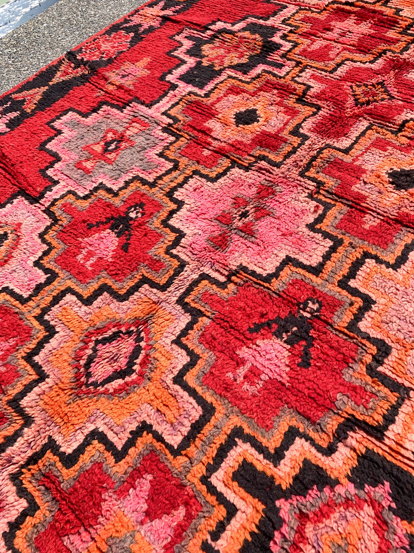 No. A1085 - 6.0' x 11.8' Vintage Moroccan Bejaad Area Rug