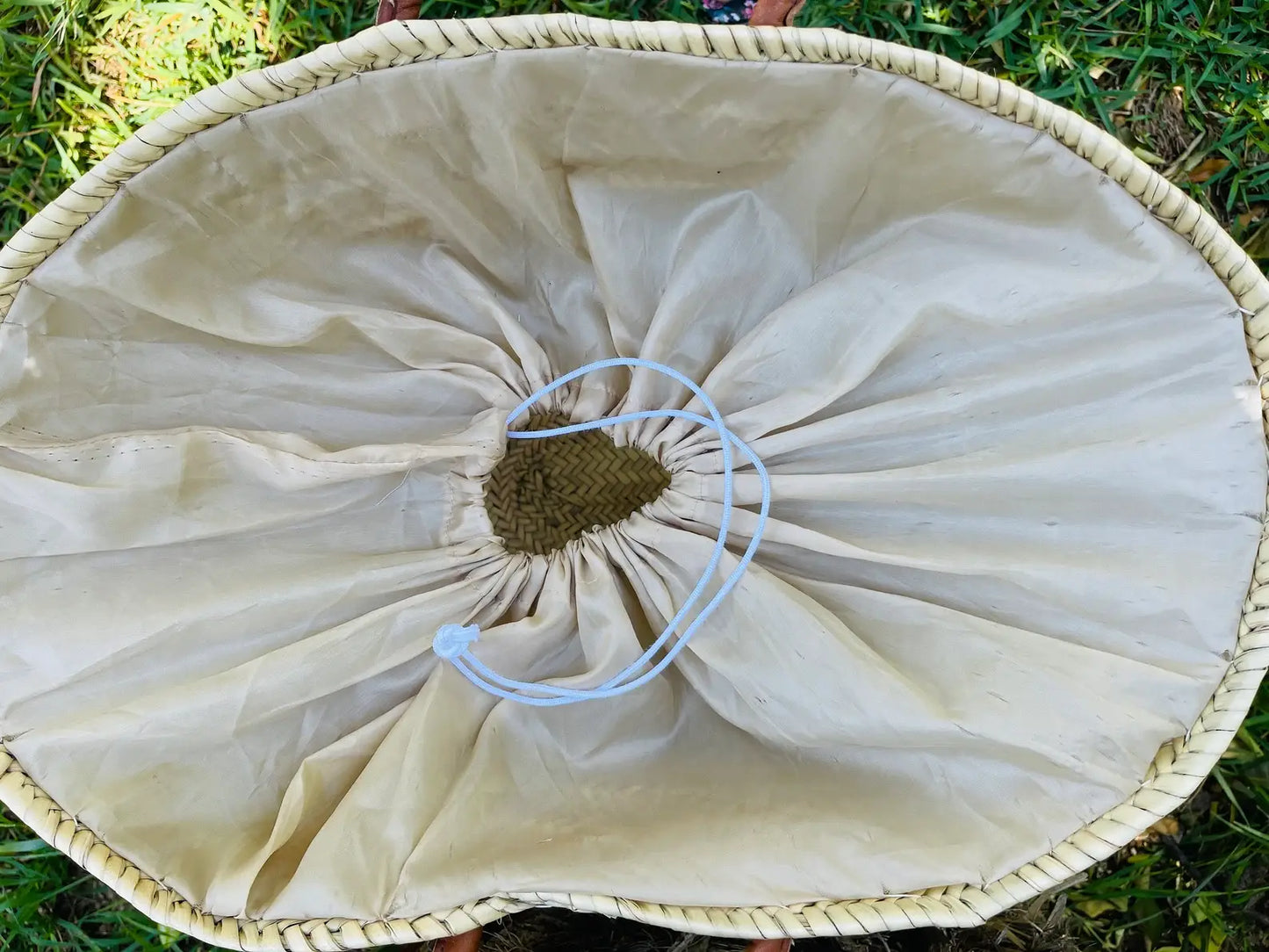 Trendy straw bags , straw beach bag, Leather handle