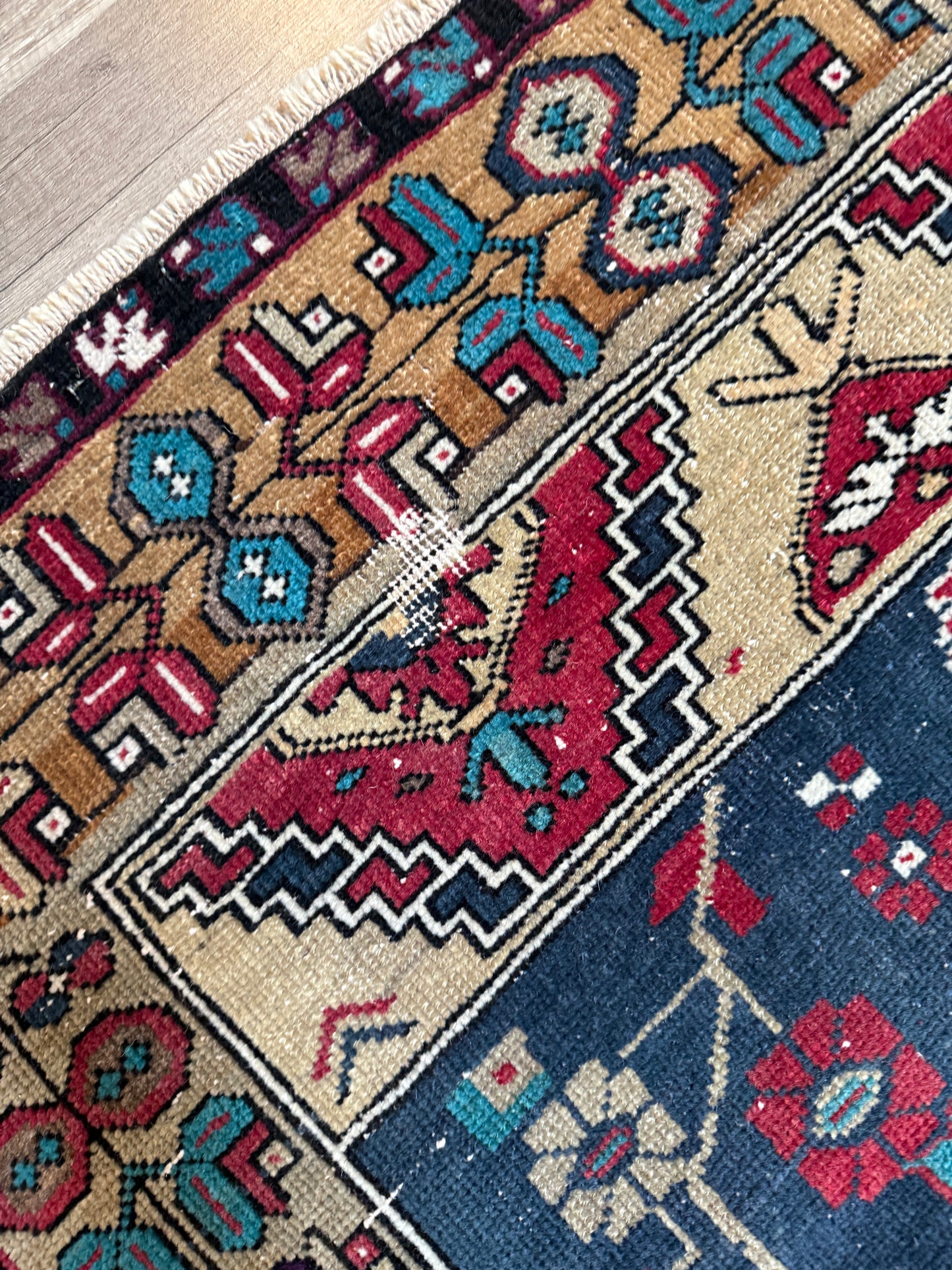 Vintage Turkish Rug No. A1213 - 3.3’x6.2’