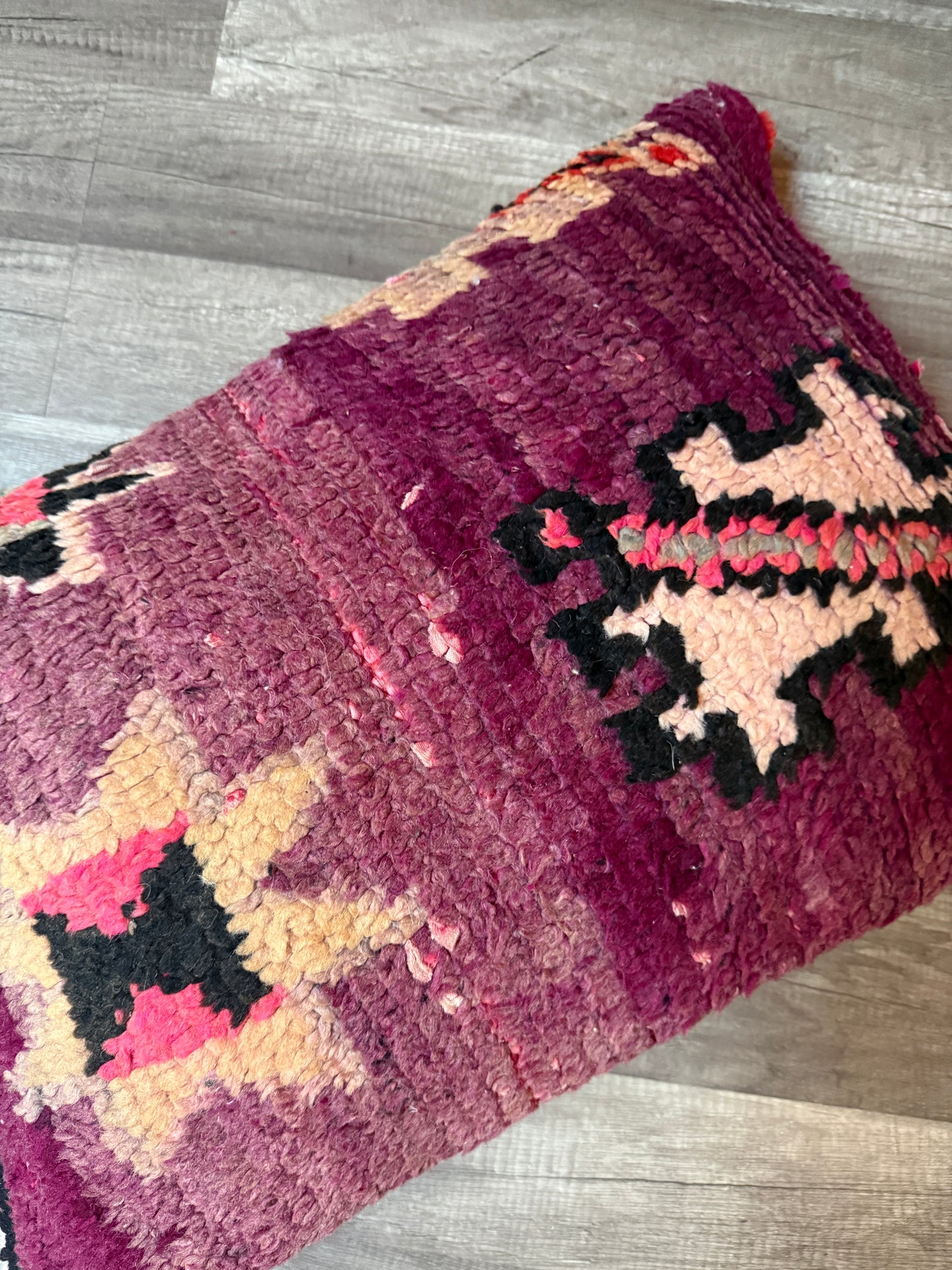 No. P418 - 16" X 23" Moroccan Rug Pillow Cover