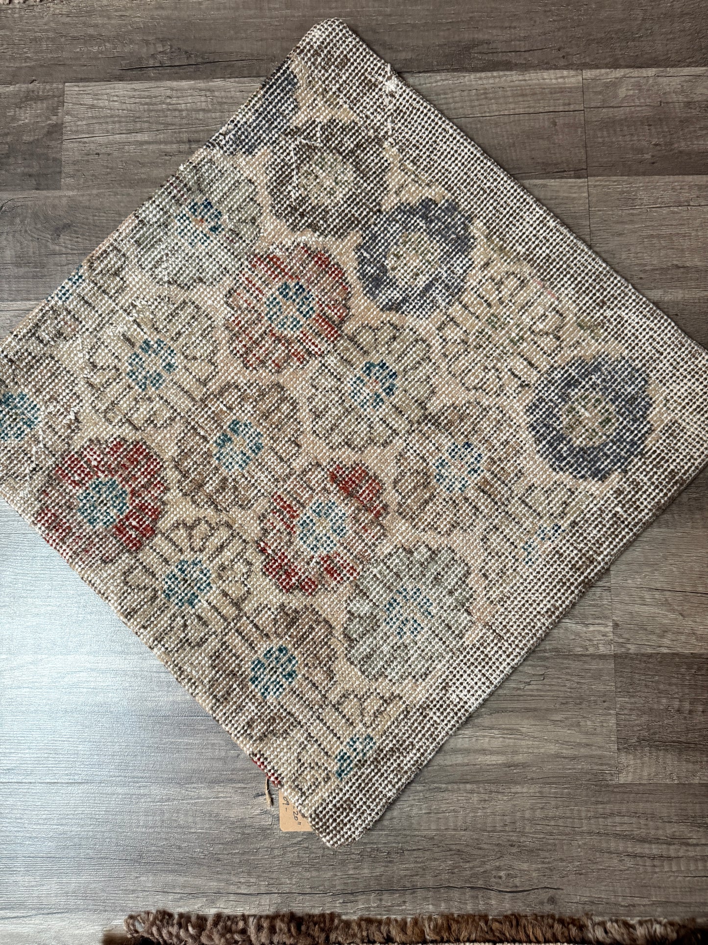 No. P413 - 20" X 20" Turkish Rug Pillow Cover