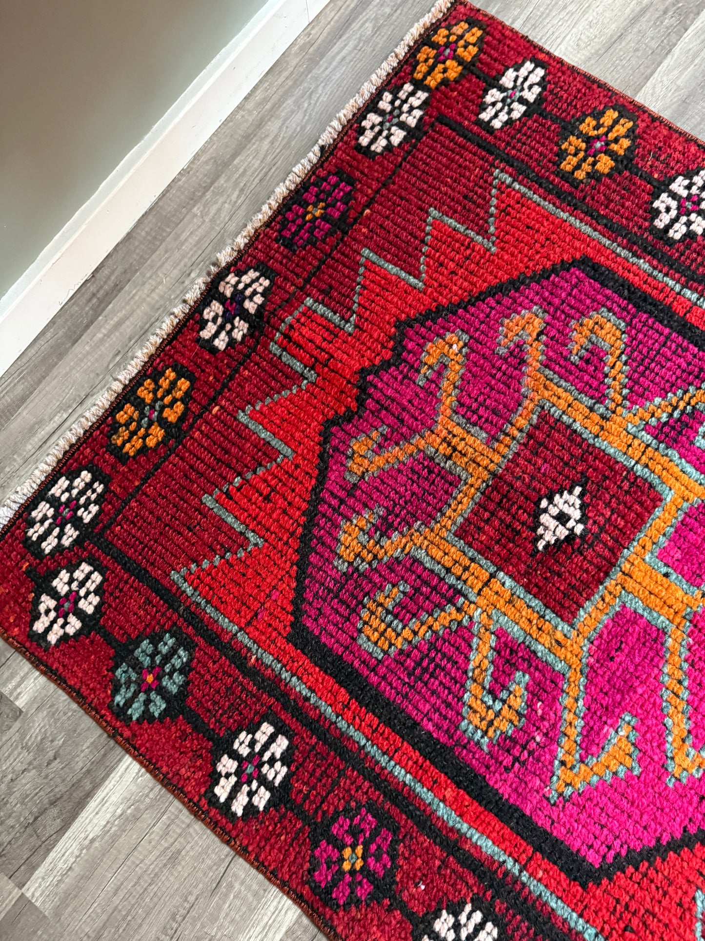 Vintage Turkish Rug No. R1220 - 2.7’x11.4’