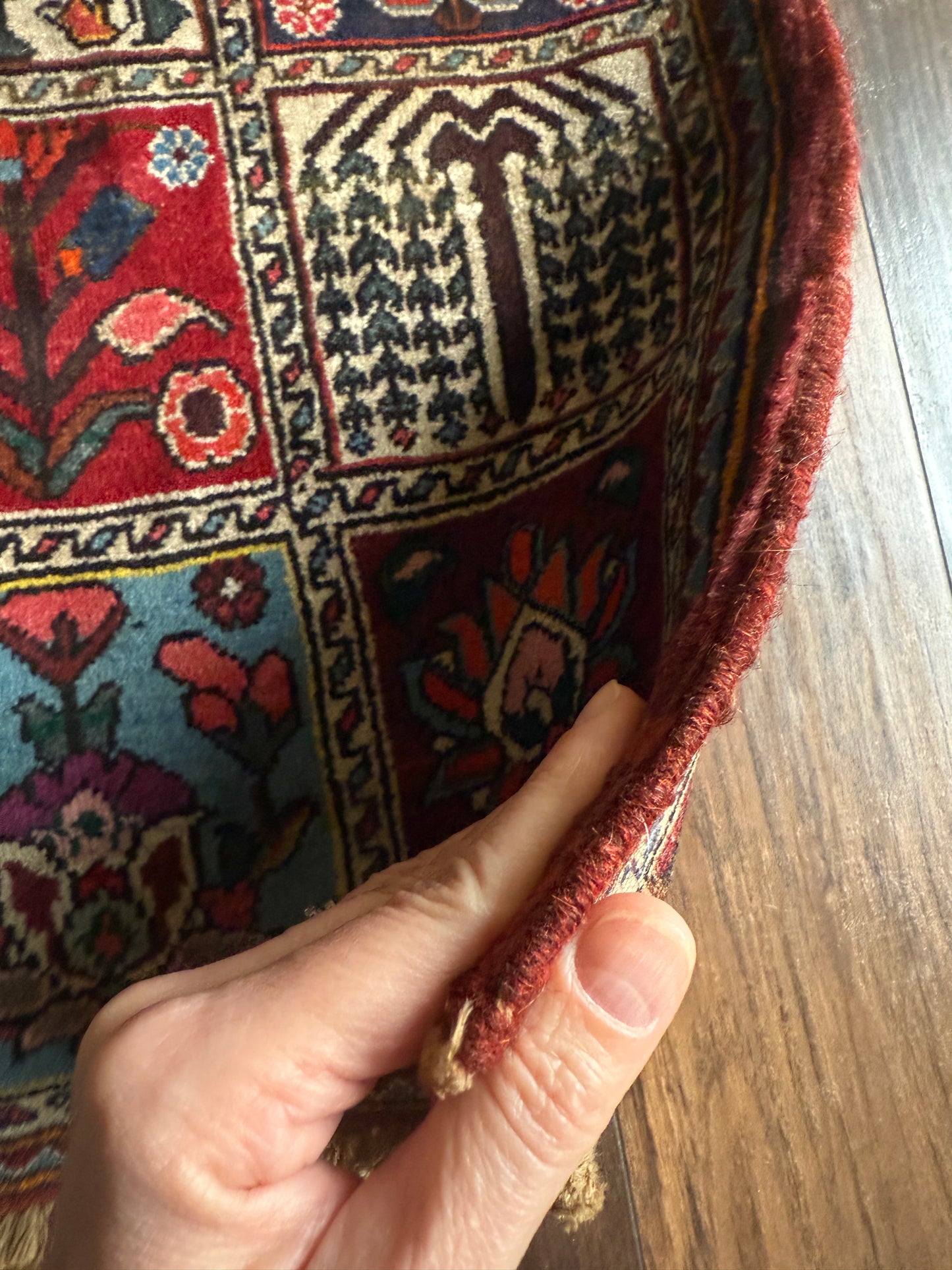 Vintage Persian Bakhtiari Mini Rug 1.7’x2.5' - No. 711