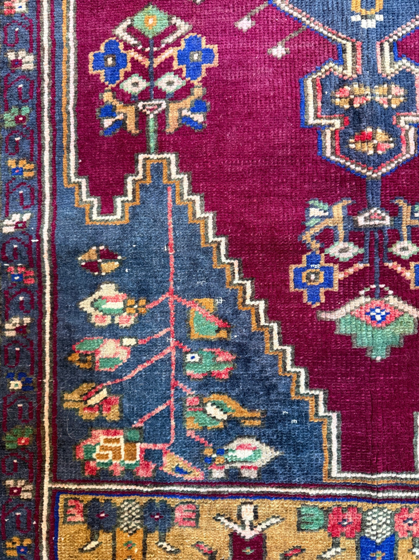 Vintage Turkish Rug No. A1212 - 3.2’x6.4’