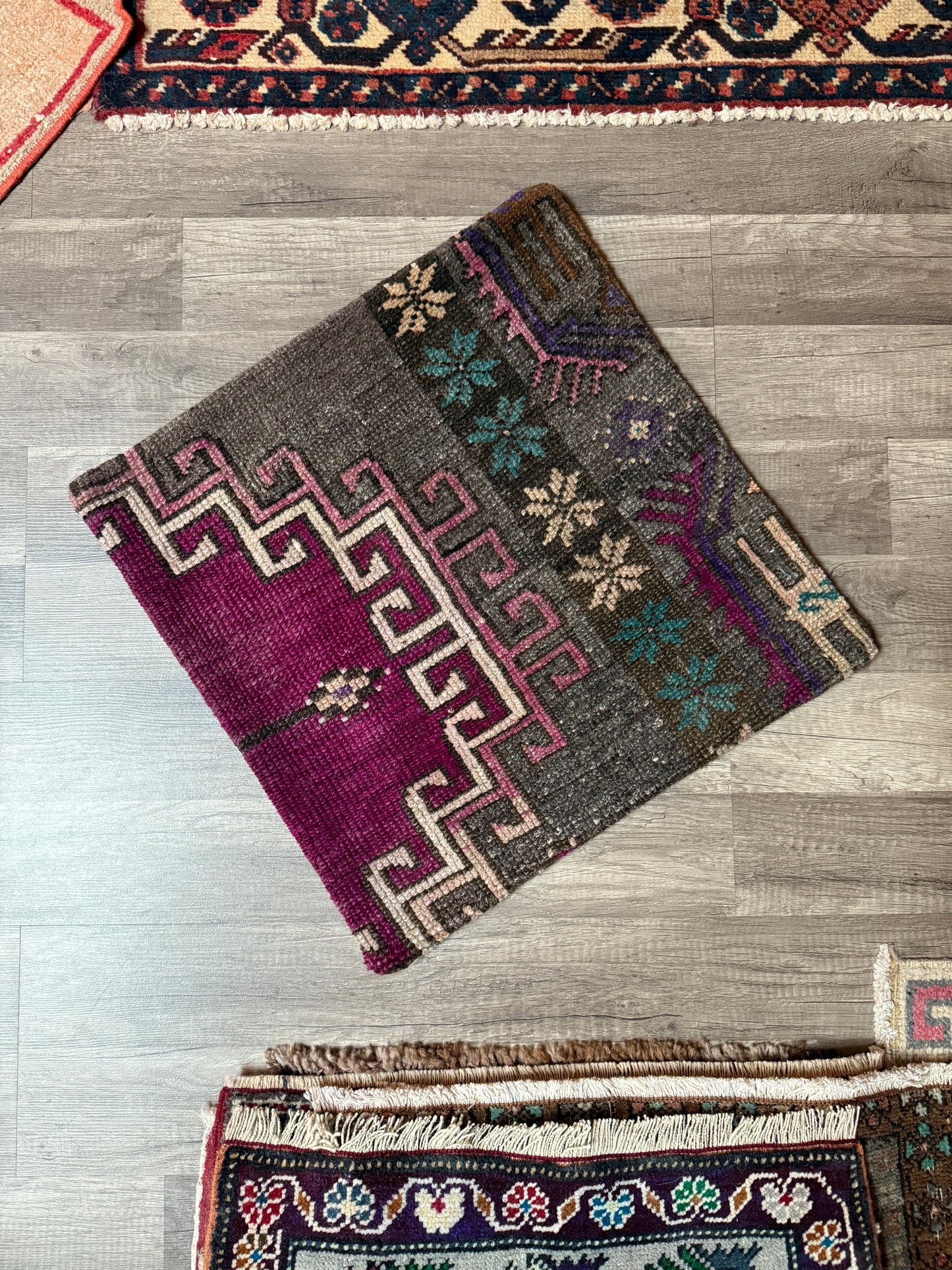 No. P411 - 20" X 20" Turkish Rug Pillow Cover