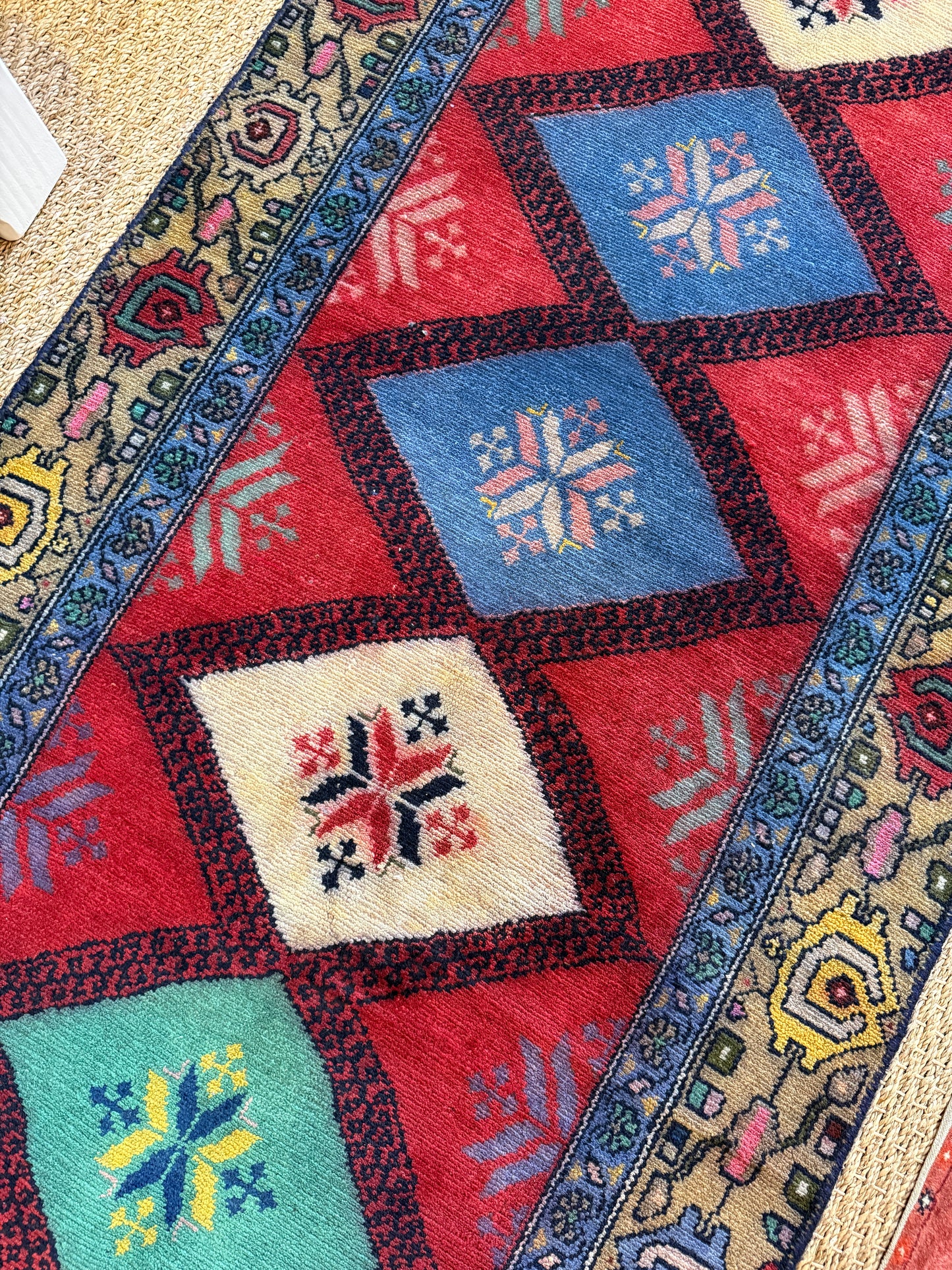 Vintage Persian Shiraz Runner Rug No. R1195 - 2.8' x 10'