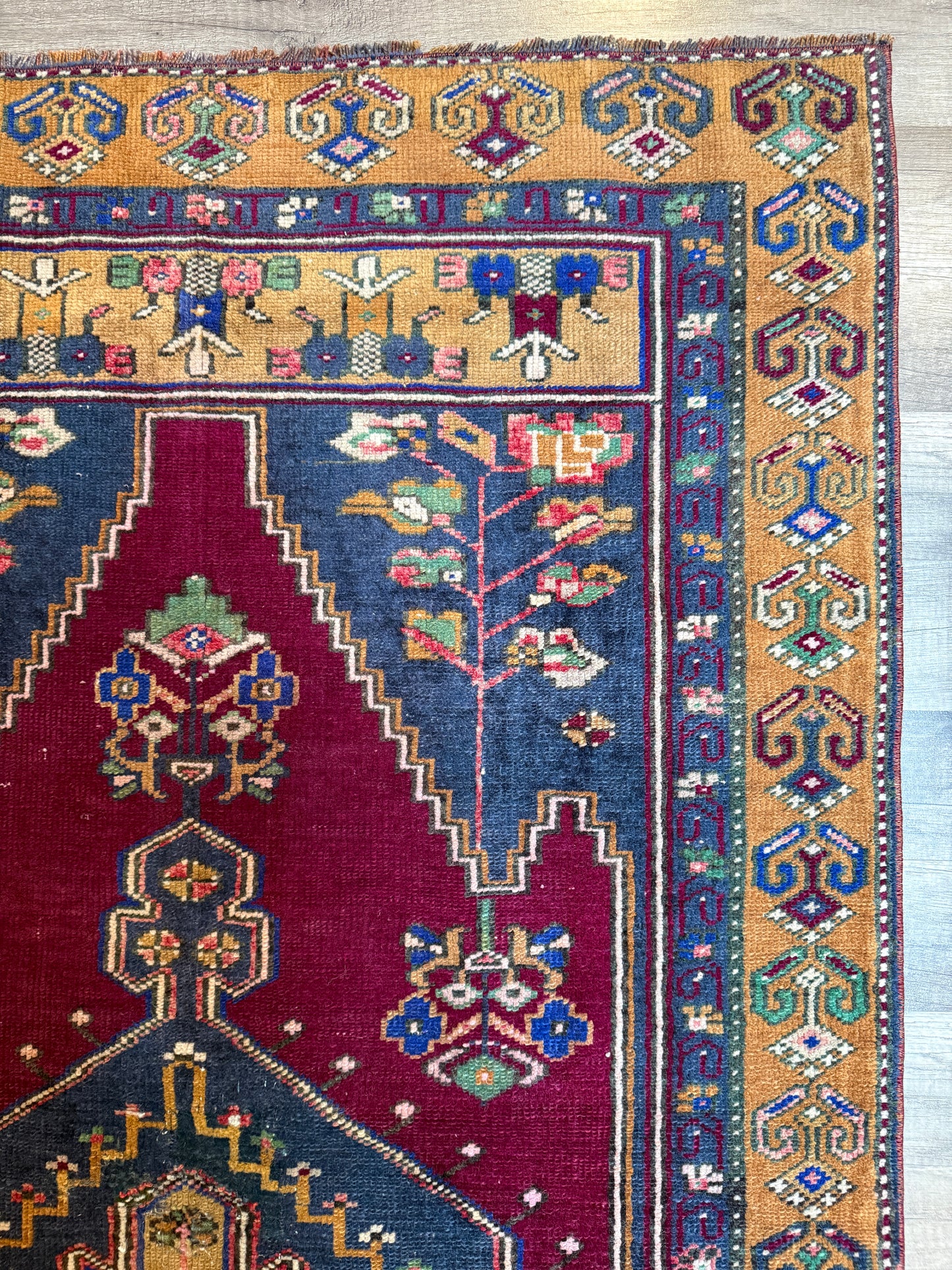 Vintage Turkish Rug No. A1212 - 3.2’x6.4’