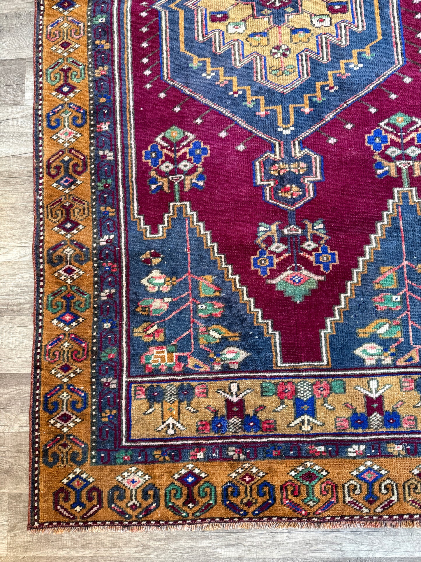 Vintage Turkish Rug No. A1212 - 3.2’x6.4’