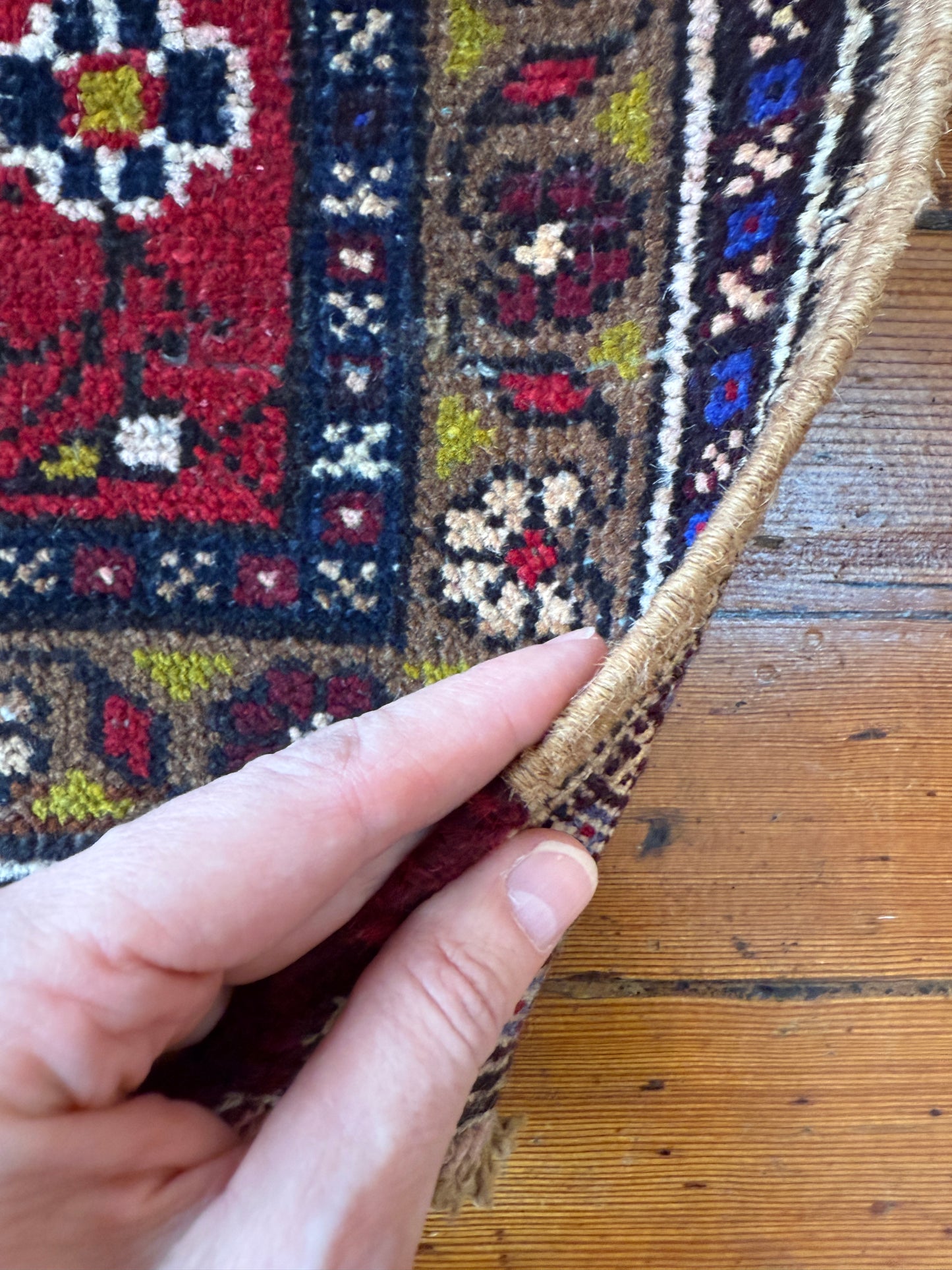 Vintage Persian Rug No. A1199 - 2.5'x4.4'