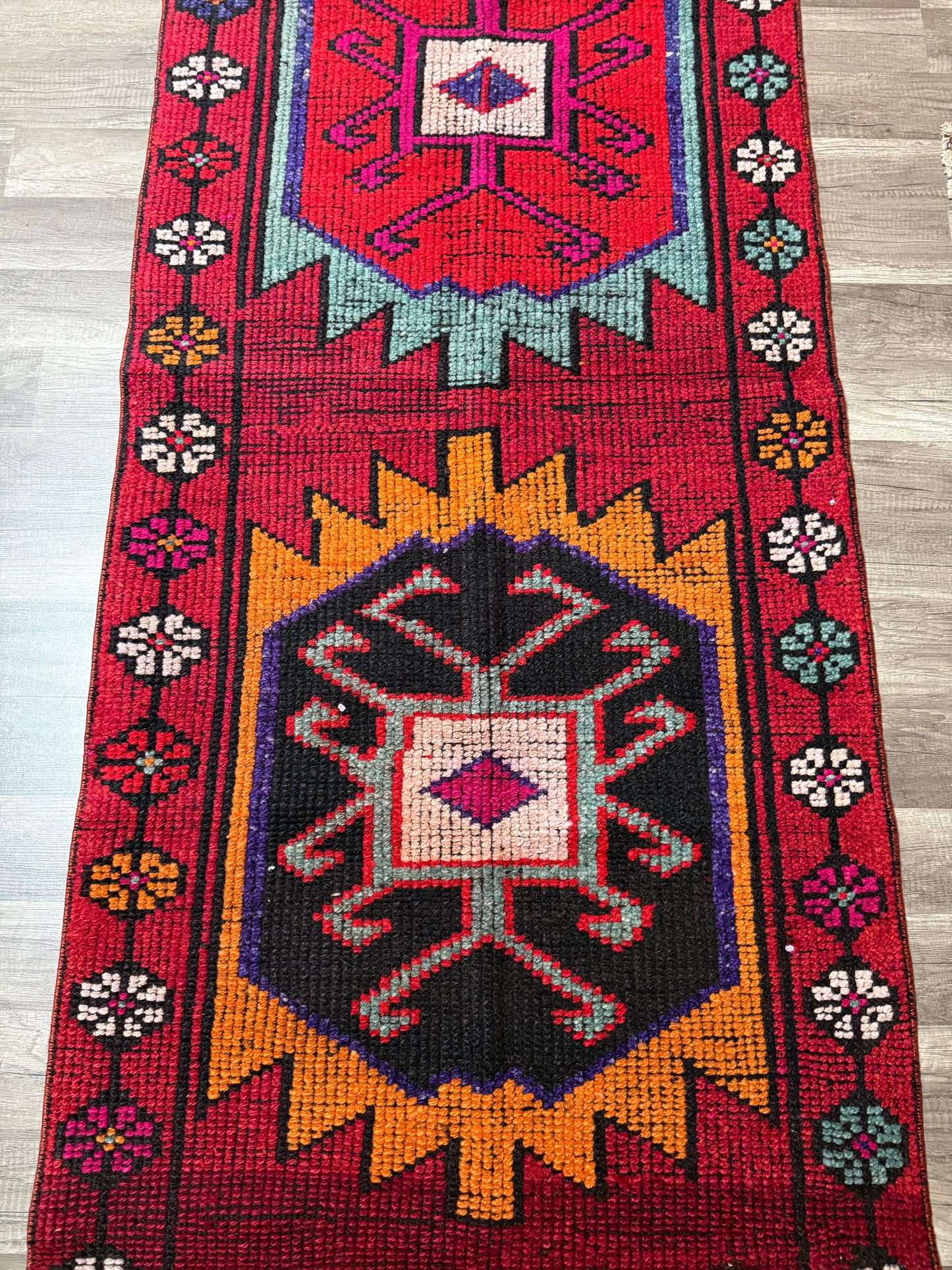 Vintage Turkish Rug No. R1220 - 2.7’x11.4’