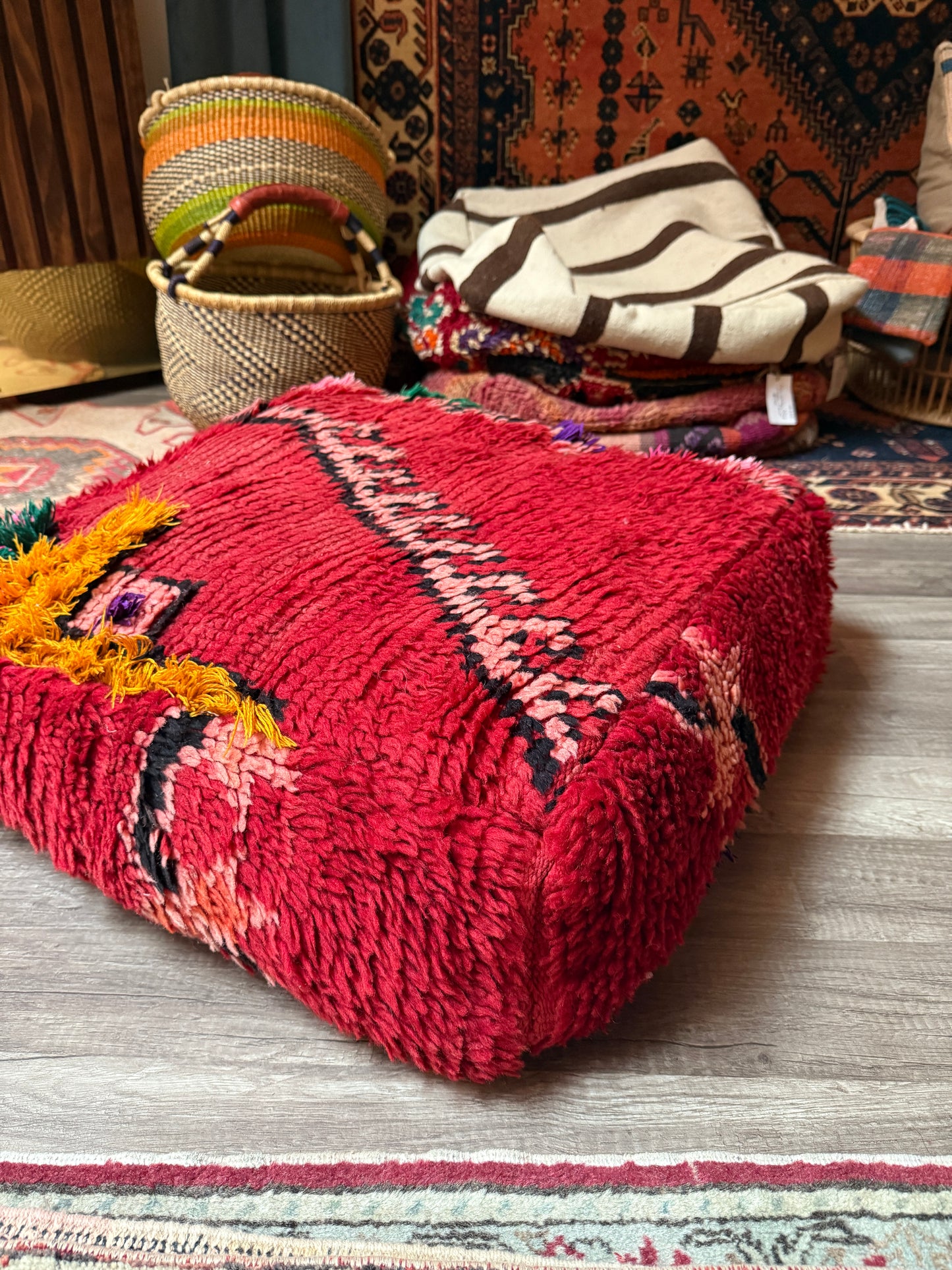 Moroccan Rug Floor Pouf / Pet Bed #368