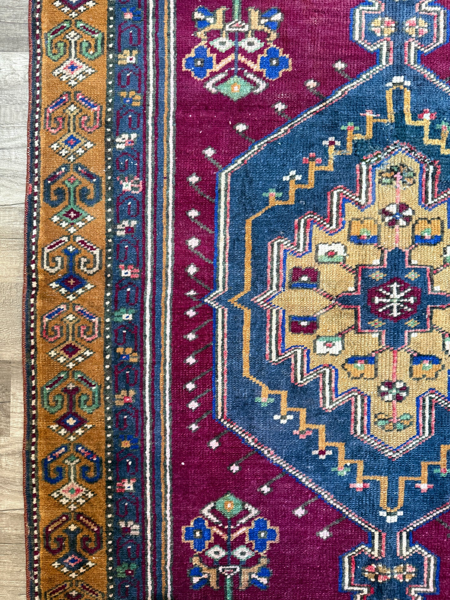 Vintage Turkish Rug No. A1212 - 3.2’x6.4’