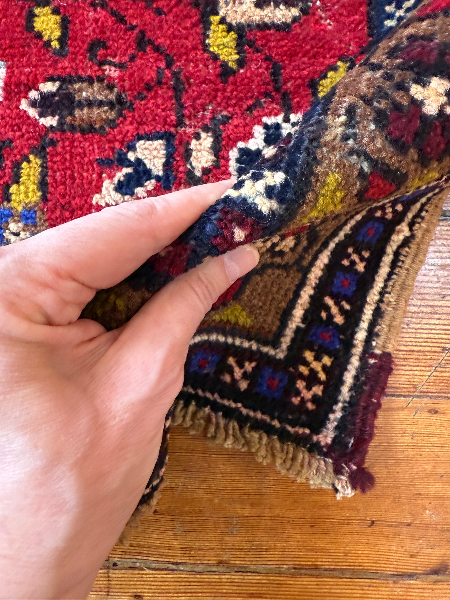 Vintage Persian Rug No. A1199 - 2.5'x4.4'