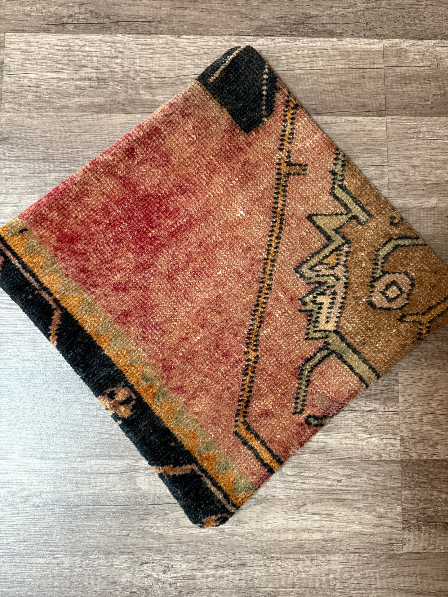 No. P404 - 16" X 16" Turkish Rug Pillow Cover