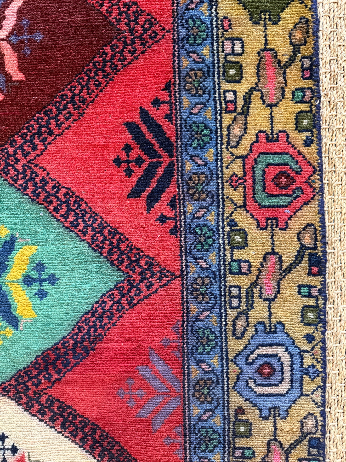 Vintage Persian Shiraz Runner Rug No. R1195 - 2.8' x 10'