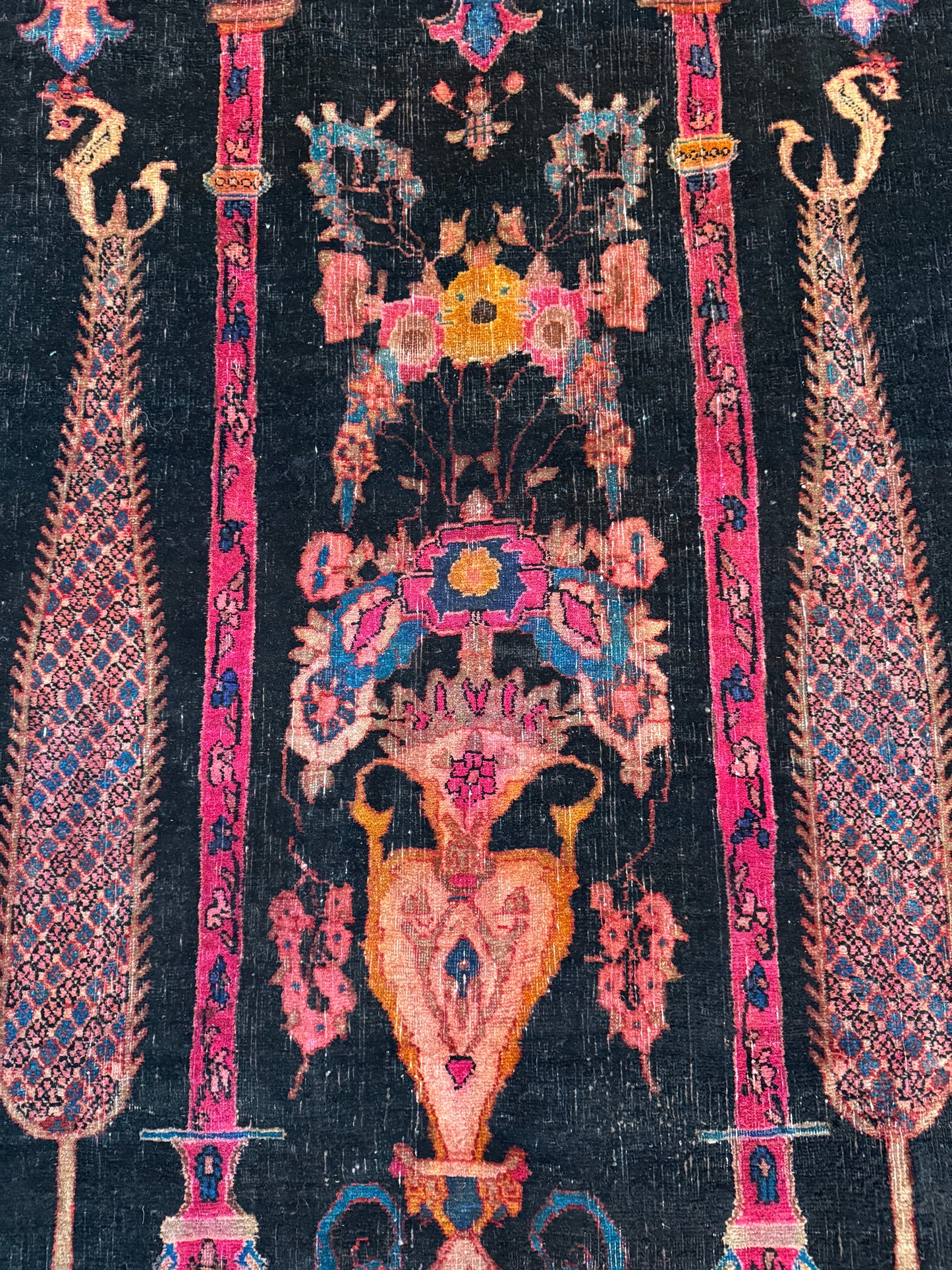 Vintage Persian Sarouk Area Rug No. A1194 -4.2'x6.5'