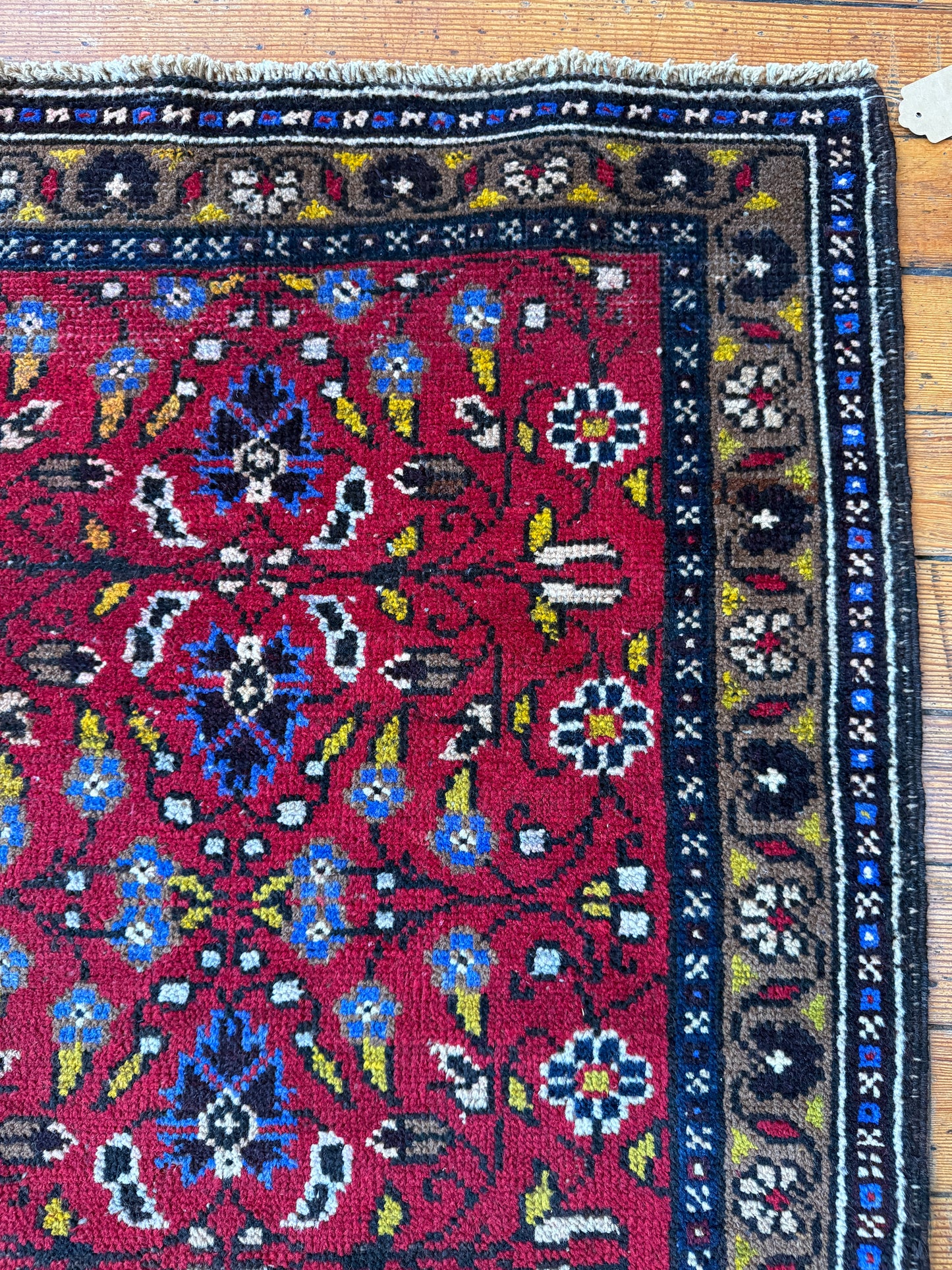 Vintage Persian Rug No. A1199 - 2.5'x4.4'
