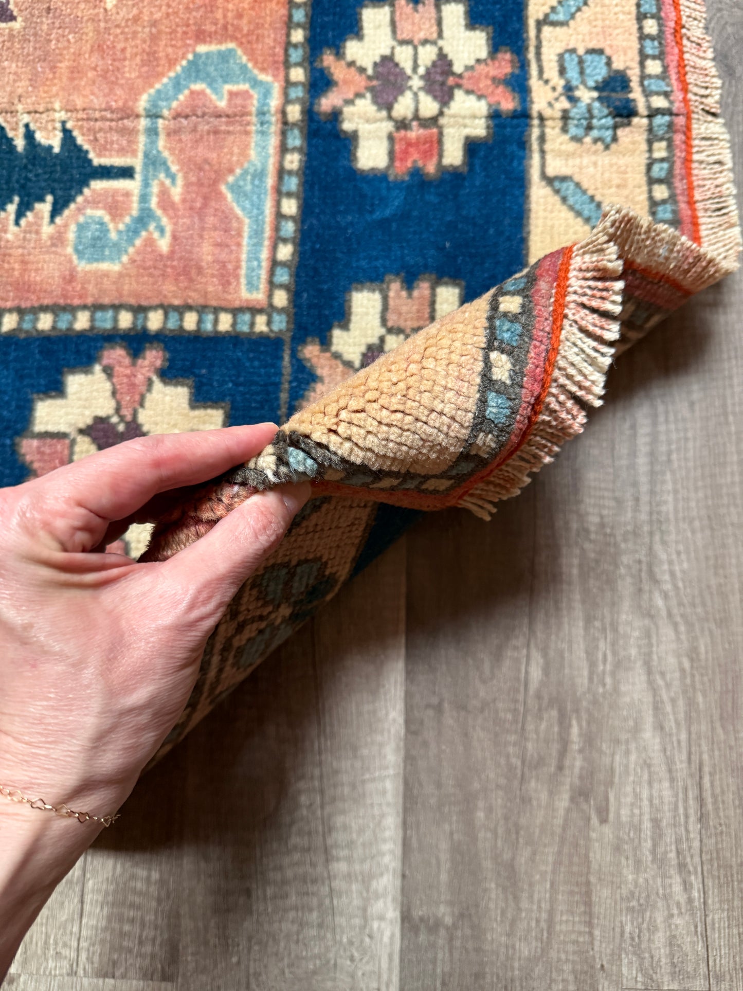 Vintage Turkish Rug No. A1219 - 4’x6.4’