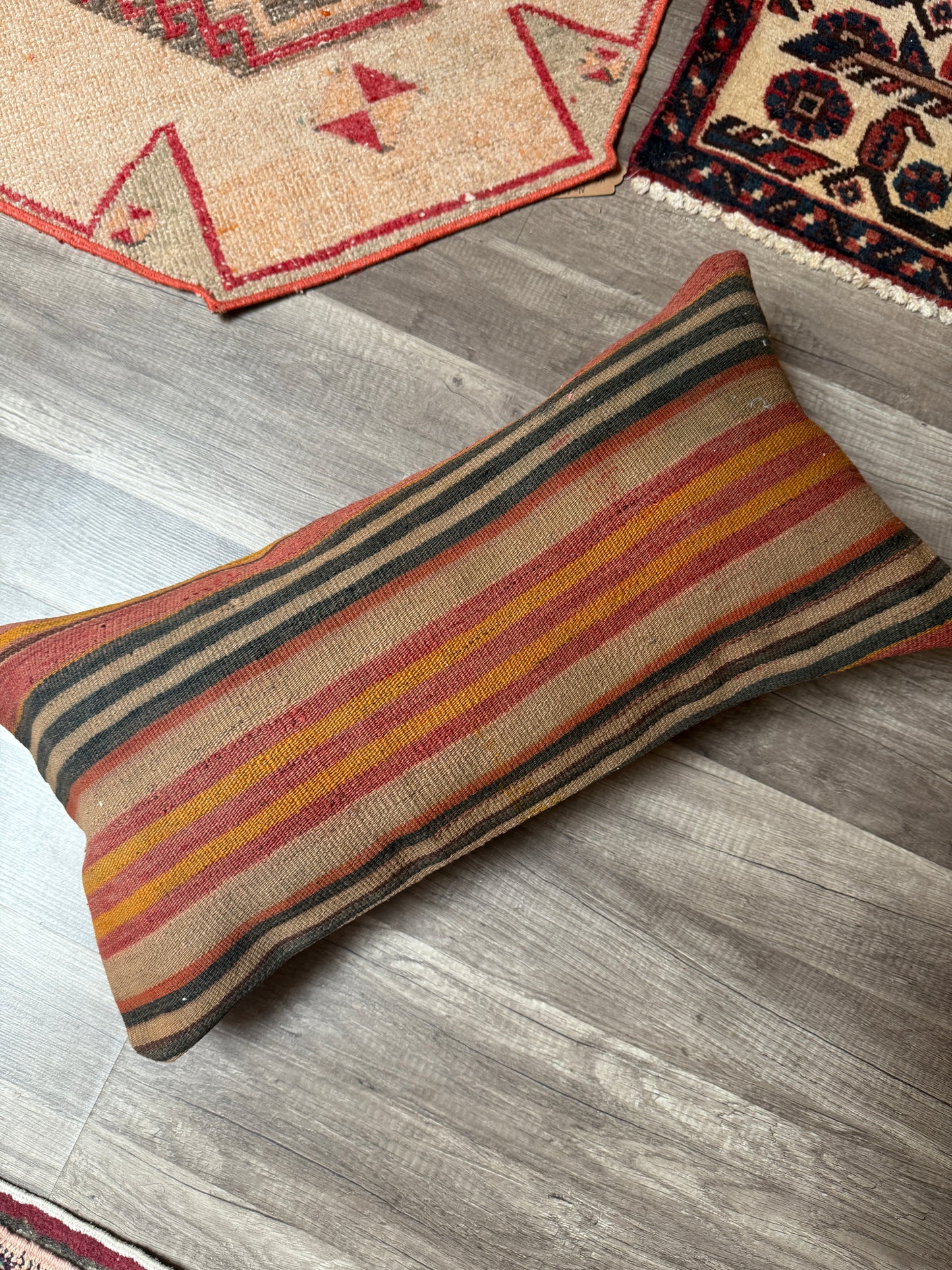 No. P393 - 12" X 24" Turkish Rug Pillow Cover