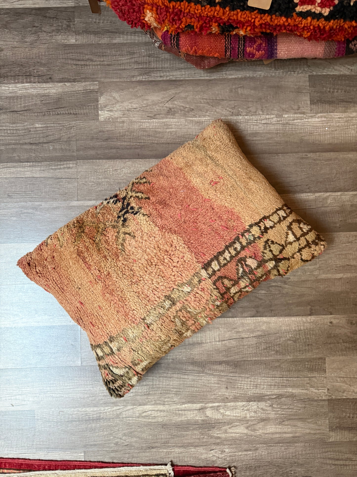 No. P415 - 16" X 23" Moroccan Rug Pillow Cover