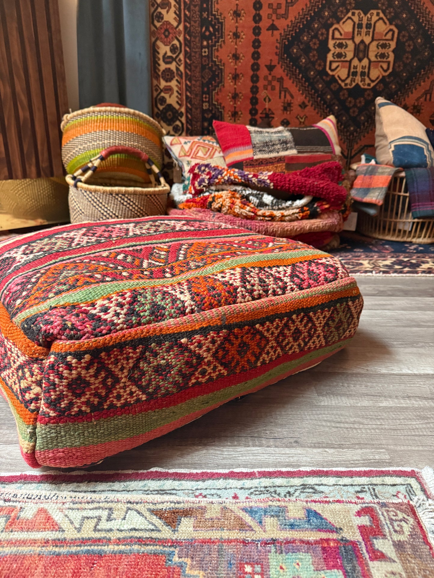 Moroccan Rug Floor Pouf / Pet Bed #371