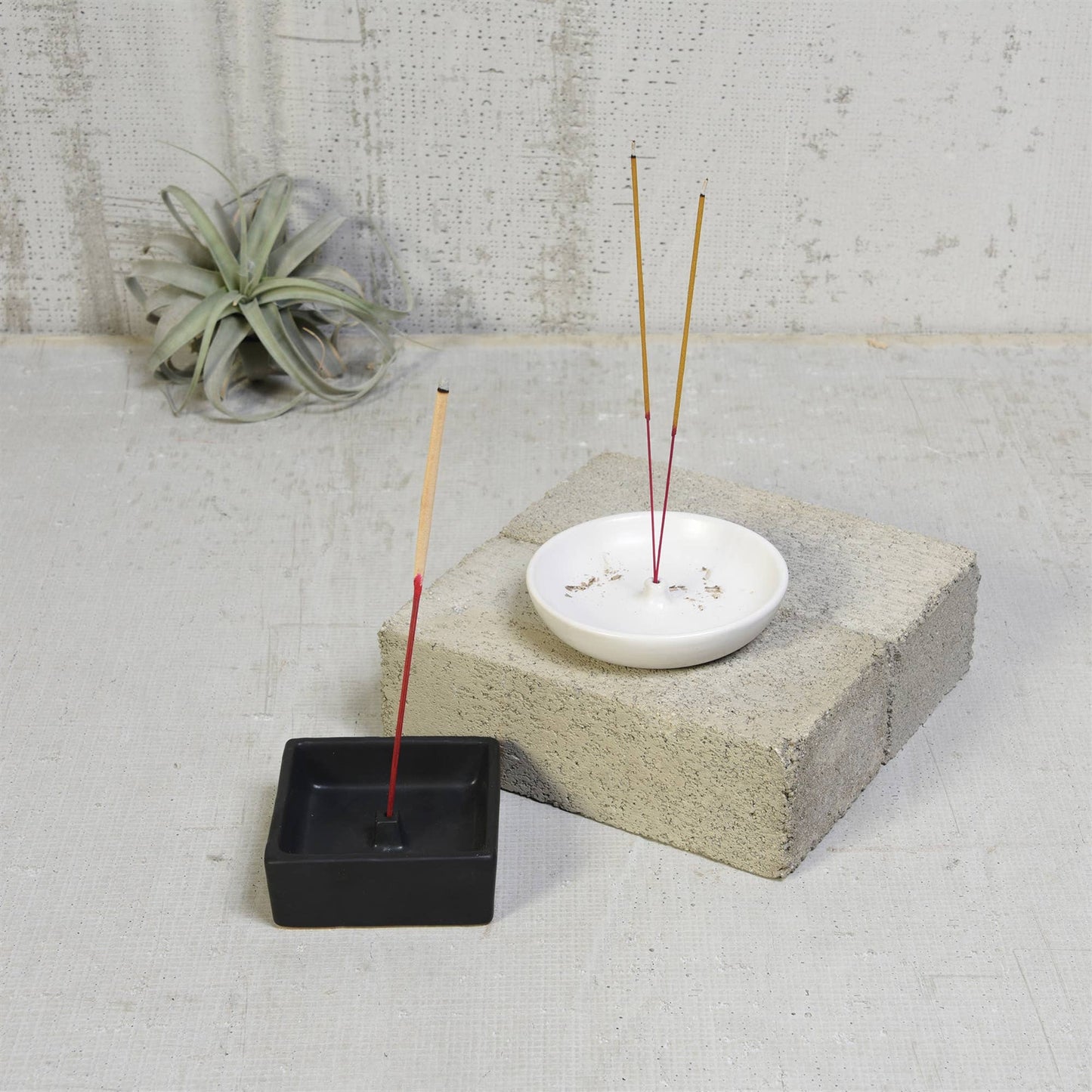 Luna Incense Holder - Round - Matte White