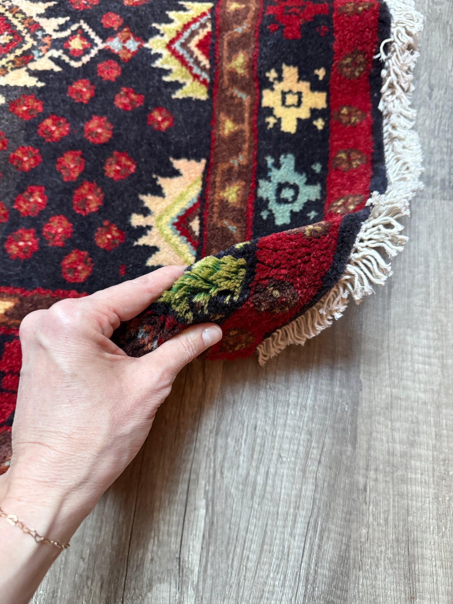 Vintage Persian Rug No. A1221 - 2.5’x5.1’