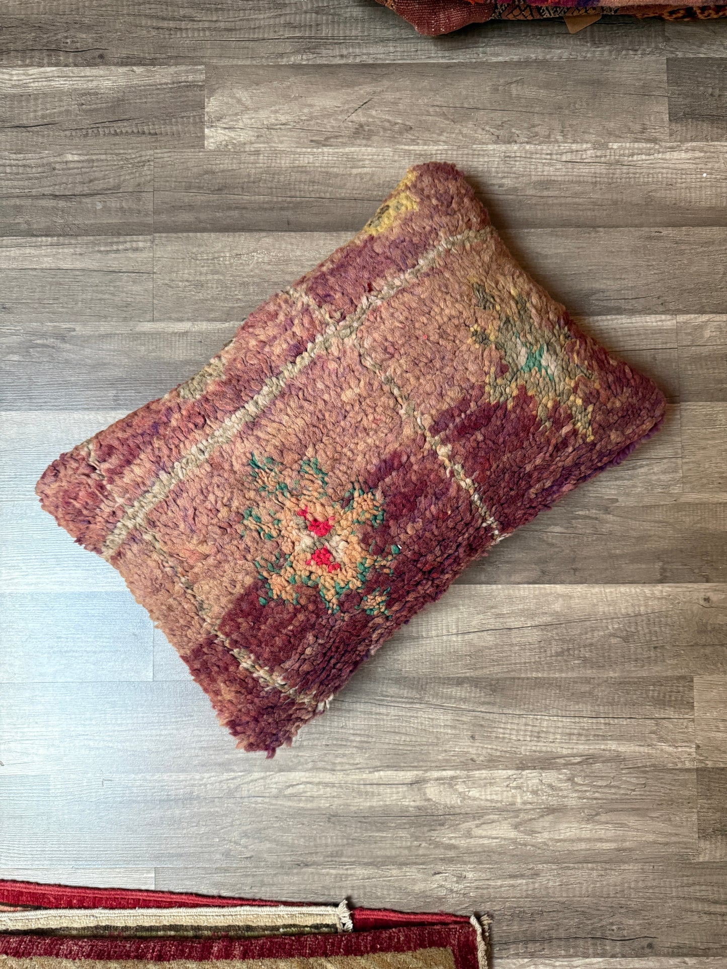 No. P416 - 15" X 22" Moroccan Rug Pillow Cover