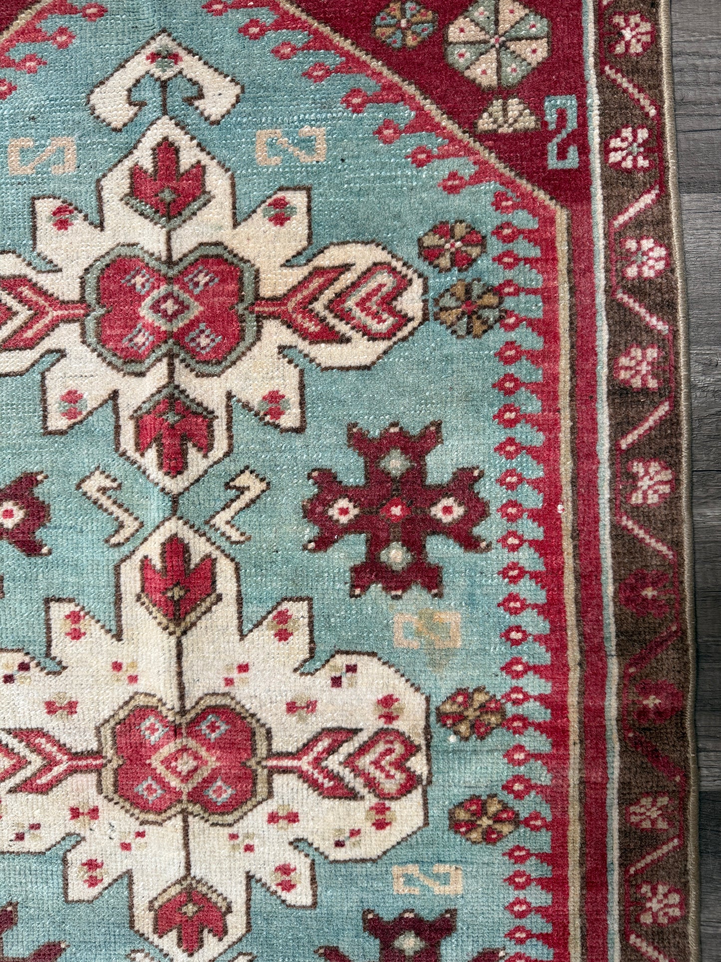 Vintage Turkish Rug No. R1216 - 2.4’x6.1’