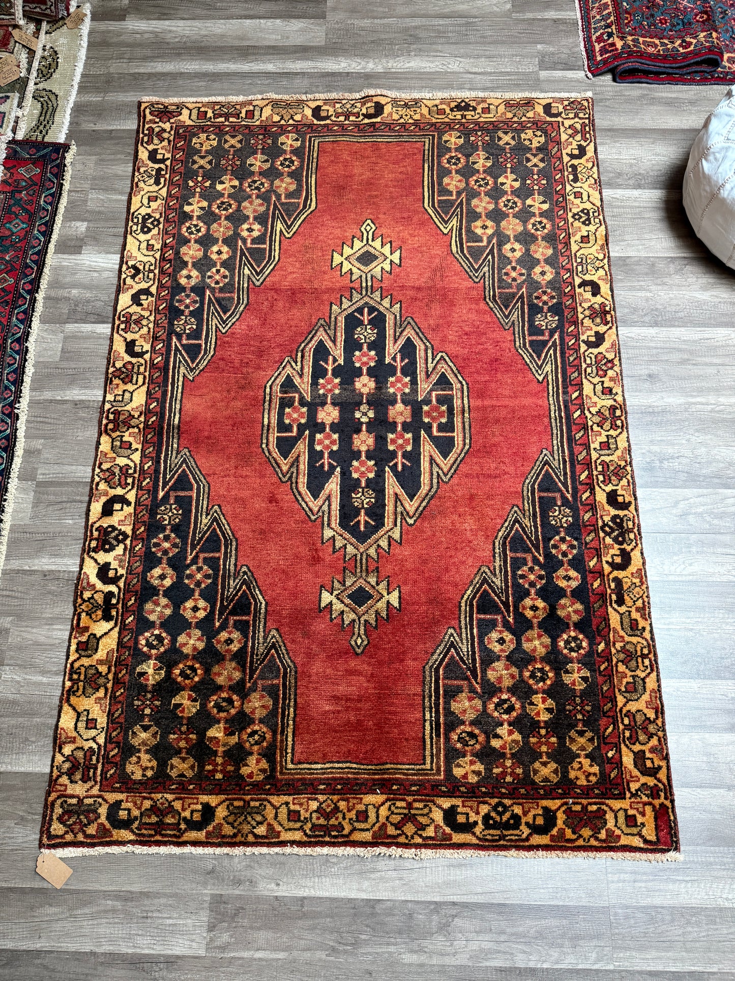 Vintage Persian Style Rug No. A1204 - 4.1'x6.2'