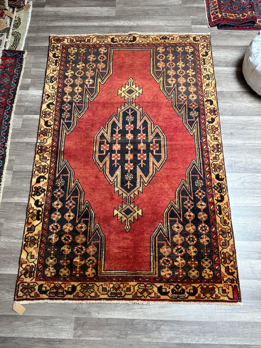 Vintage Persian Style Rug No. A1204 - 4.1'x6.2'