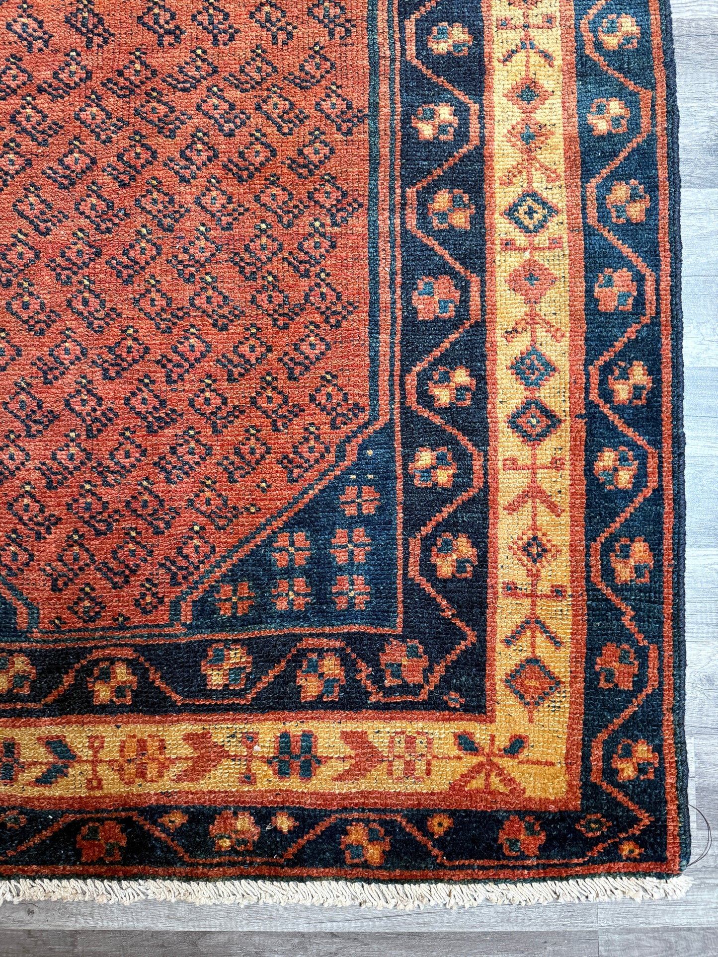 Vintage Persian Style Rug No. A1209 - 4.3’x7’