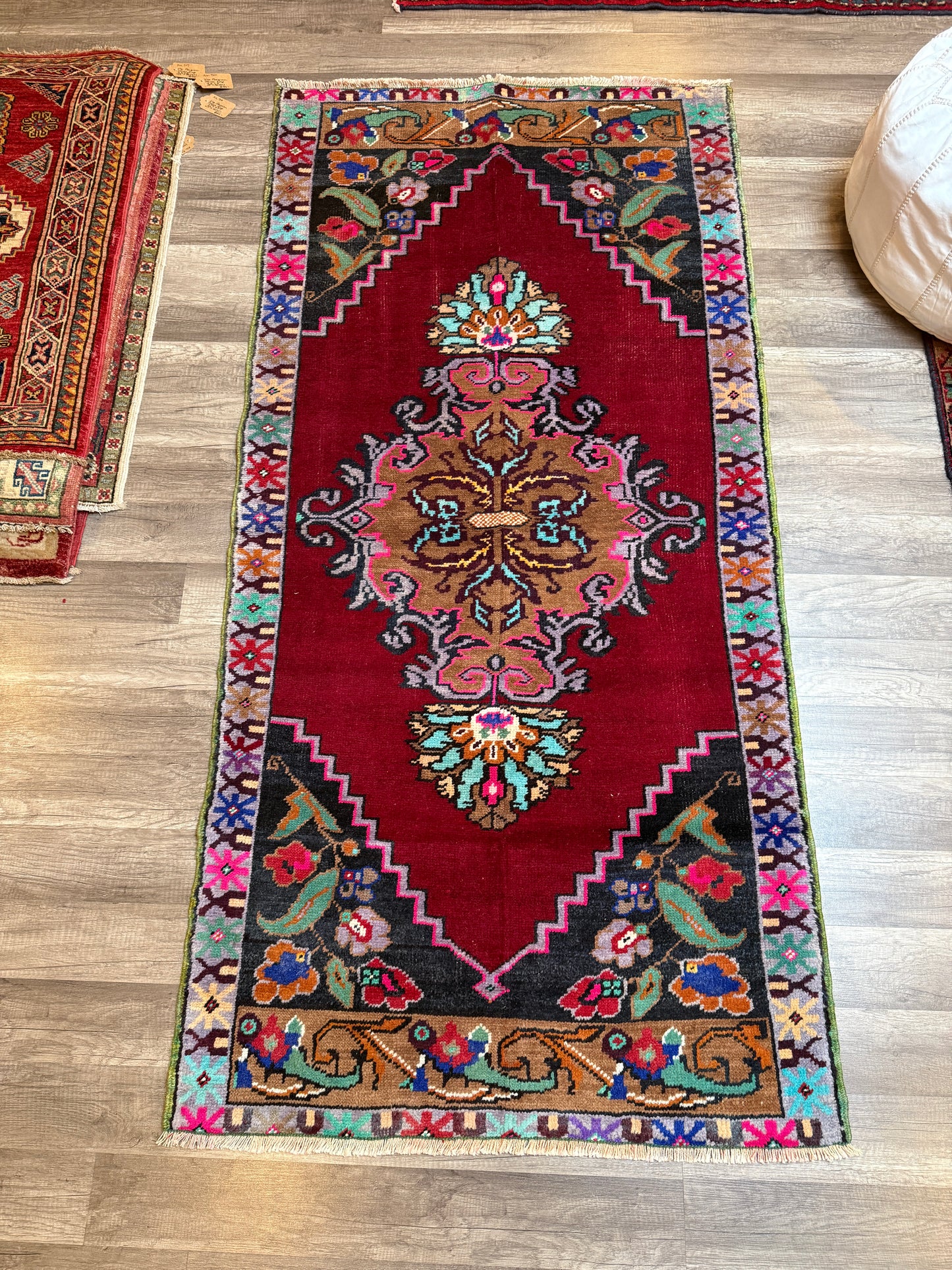 Vintage Turkish Rug No. A1211 - 2.9’x5.9’