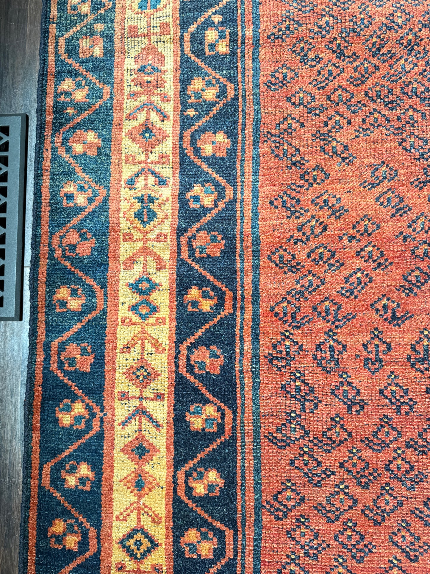 Vintage Persian Style Rug No. A1209 - 4.3’x7’