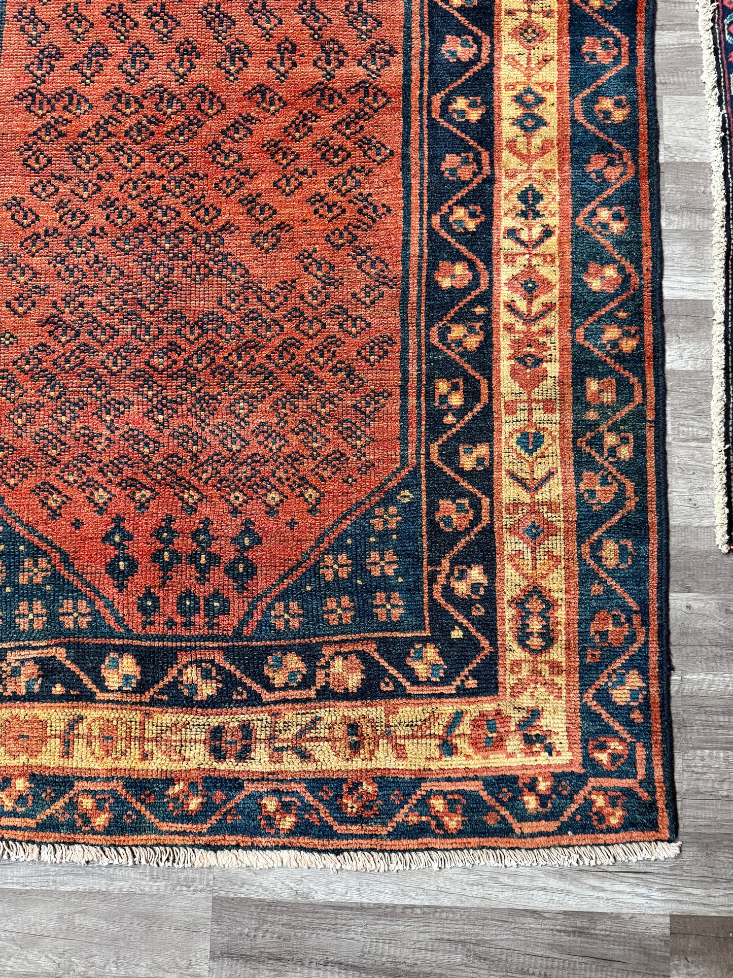 Vintage Persian Style Rug No. A1209 - 4.3’x7’