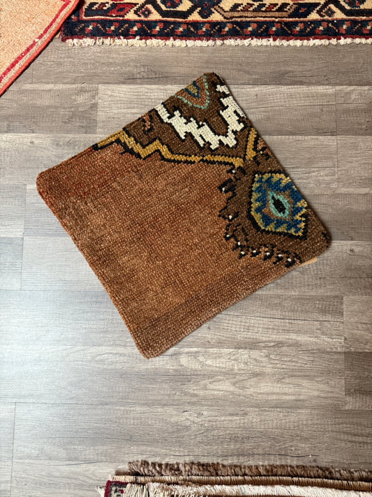 No. P399 - 16" X 16" Turkish Rug Pillow Cover