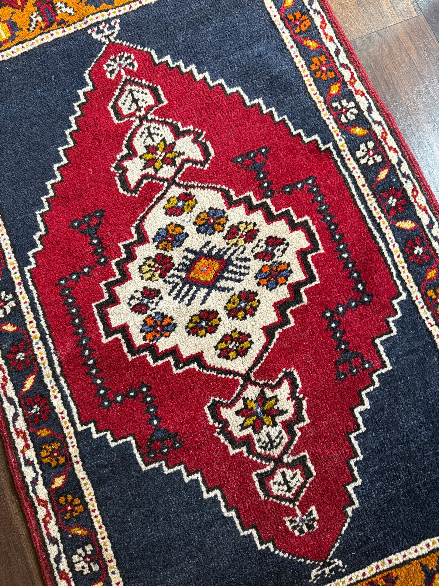 Vintage Turkish Mini Rug 2’x3.9' - No. 725