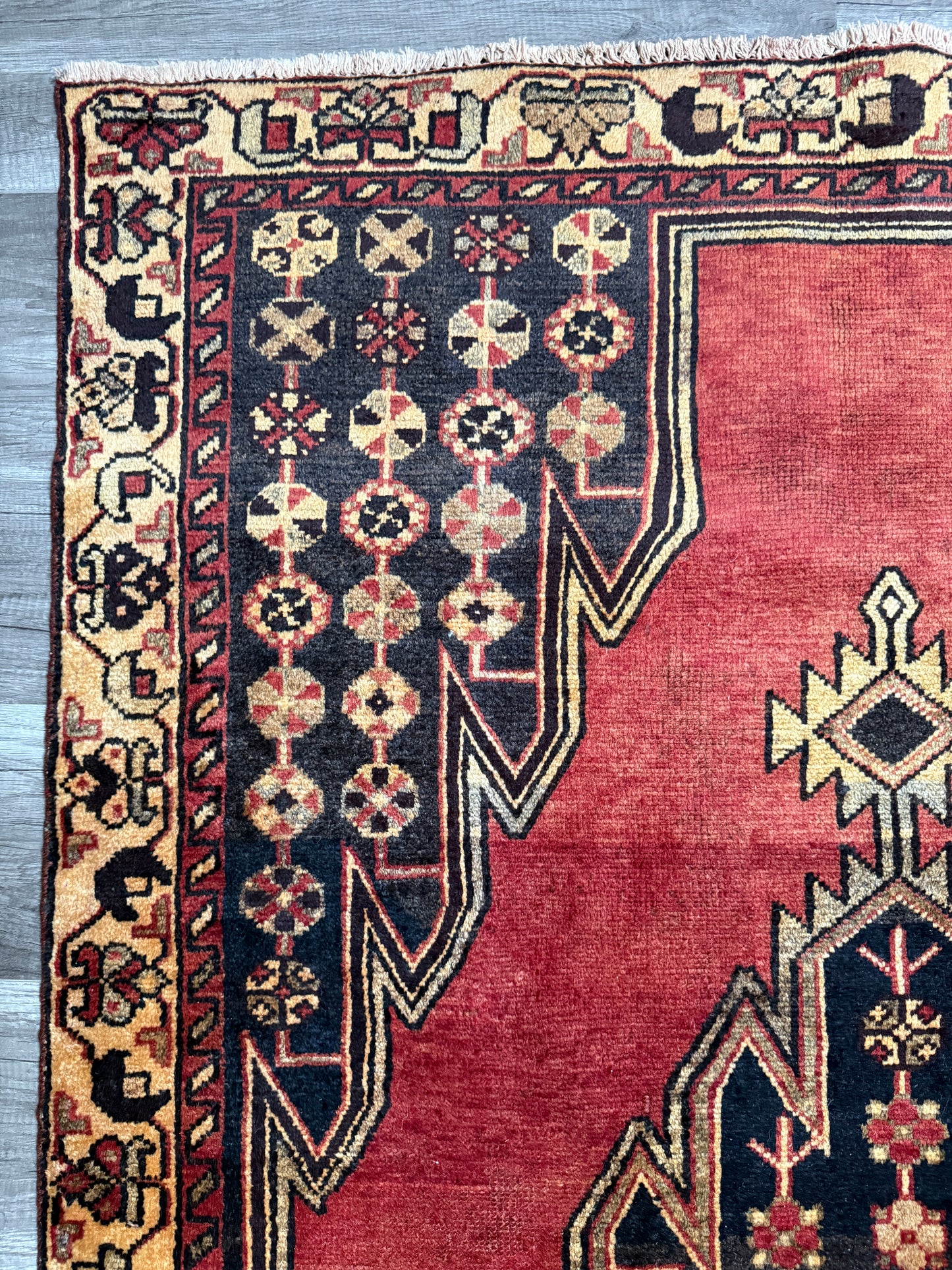 Vintage Persian Style Rug No. A1204 - 4.1'x6.2'