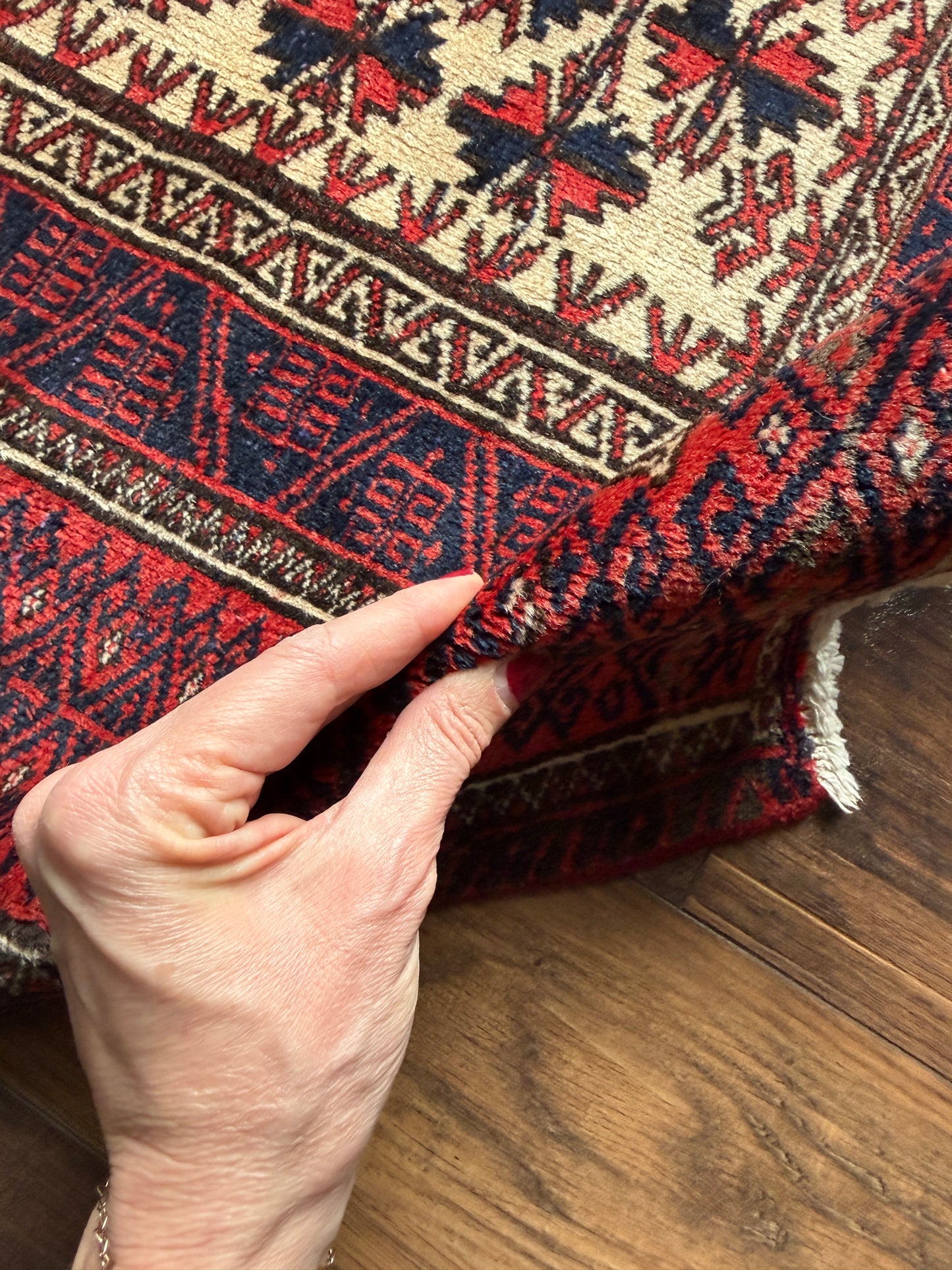 Vintage Persian Style Rug No. A1210 - 3.2’x5.2’