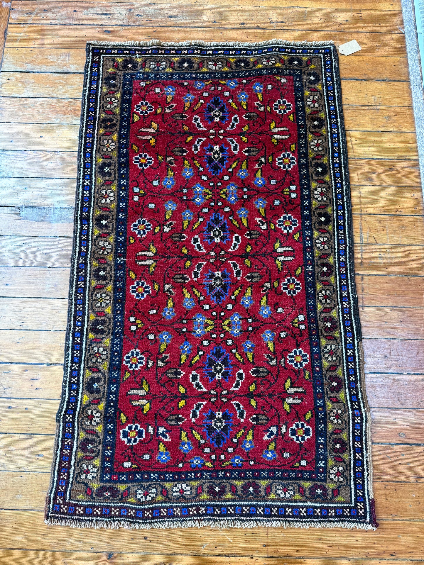 Vintage Persian Rug No. A1199 - 2.5'x4.4'