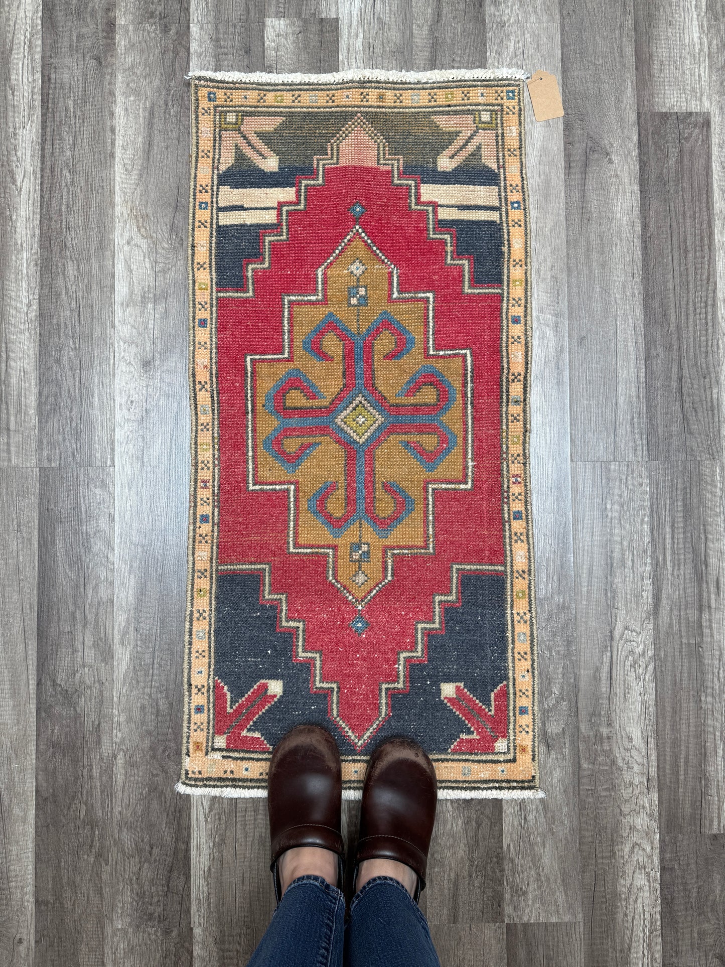 Vintage Turkish Mini Rug 1.5’x3.2' - No. 691
