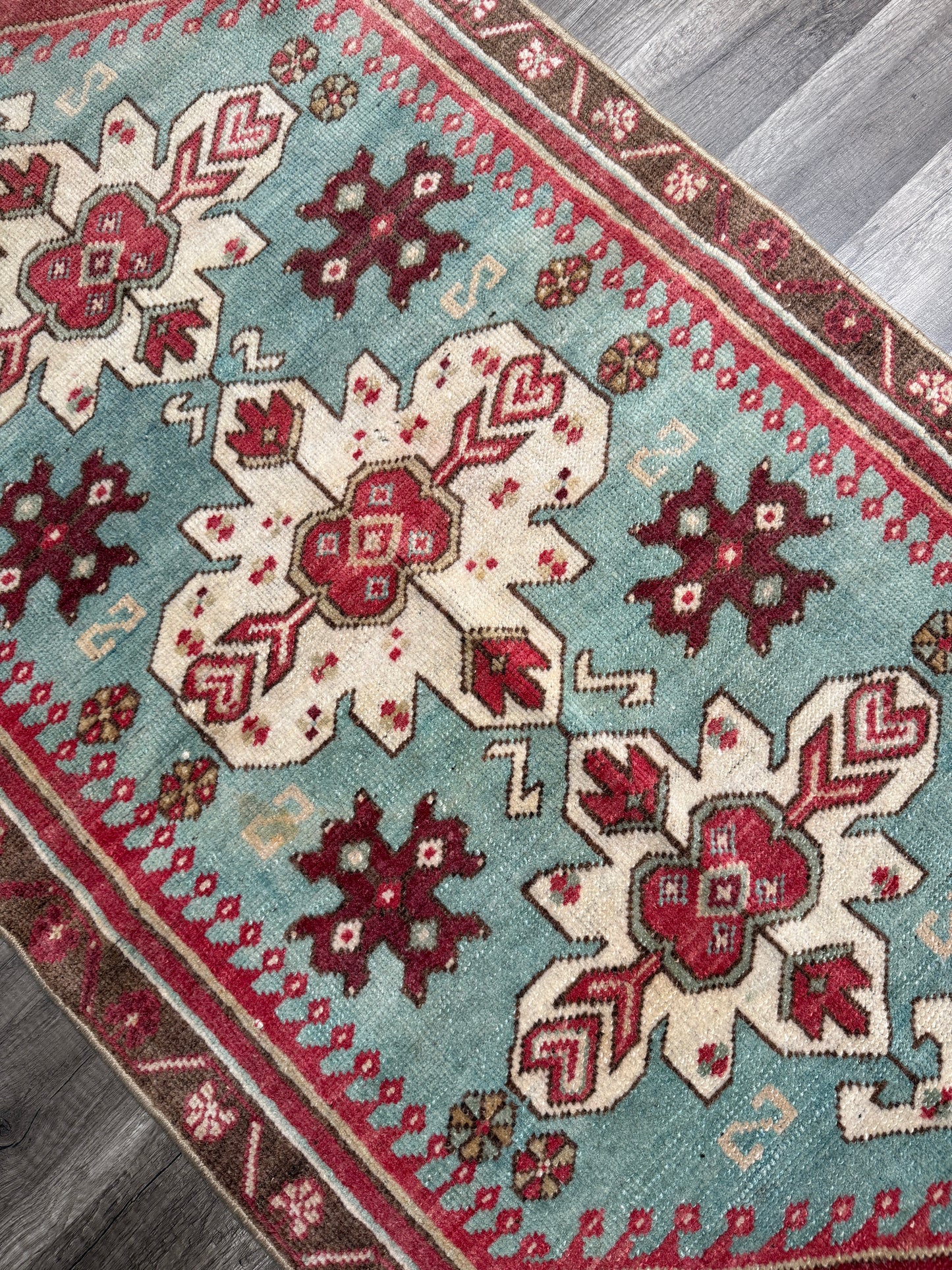 Vintage Turkish Rug No. R1216 - 2.4’x6.1’