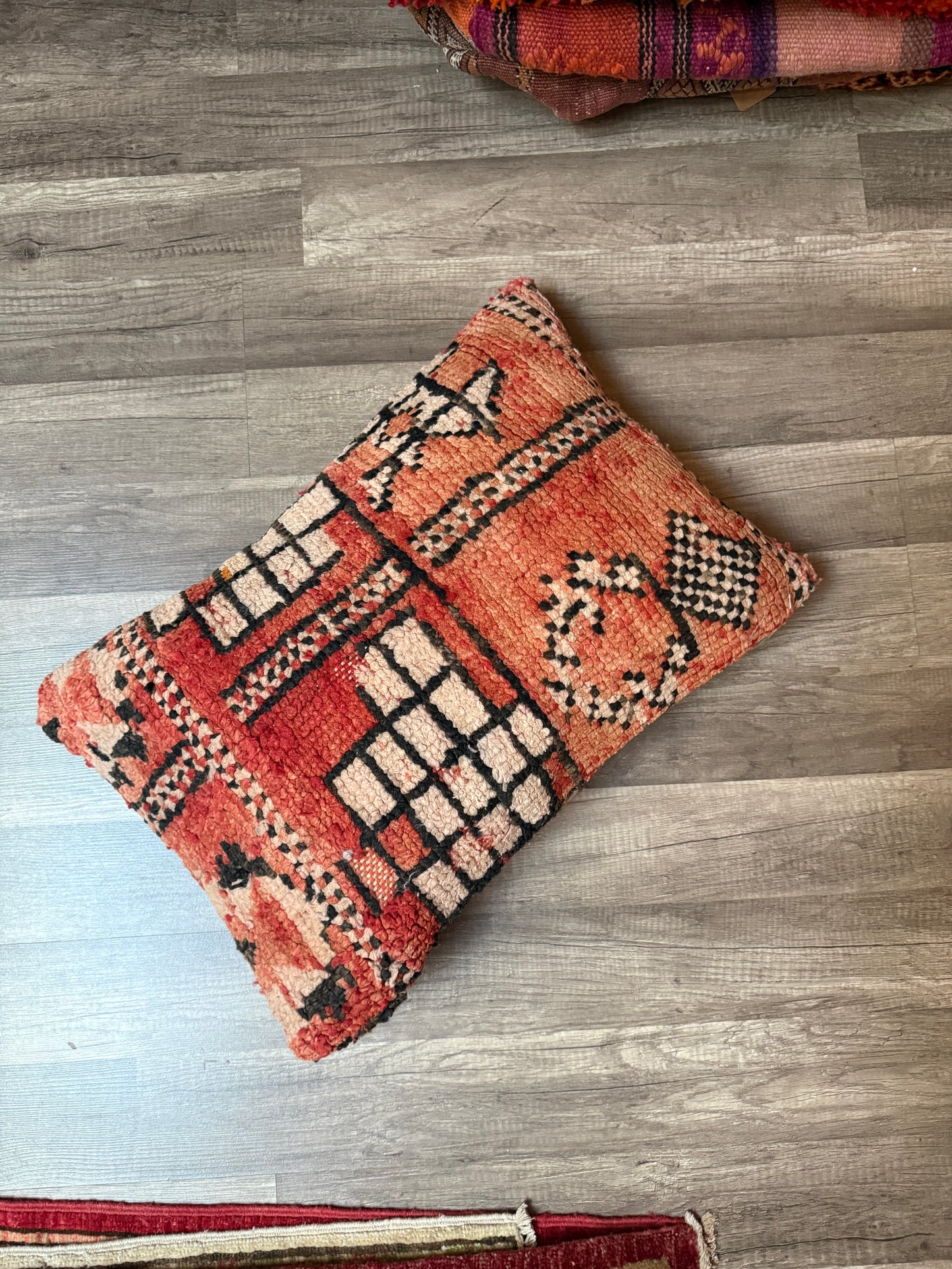 No. P417 - 16" X 23" Moroccan Rug Pillow Cover