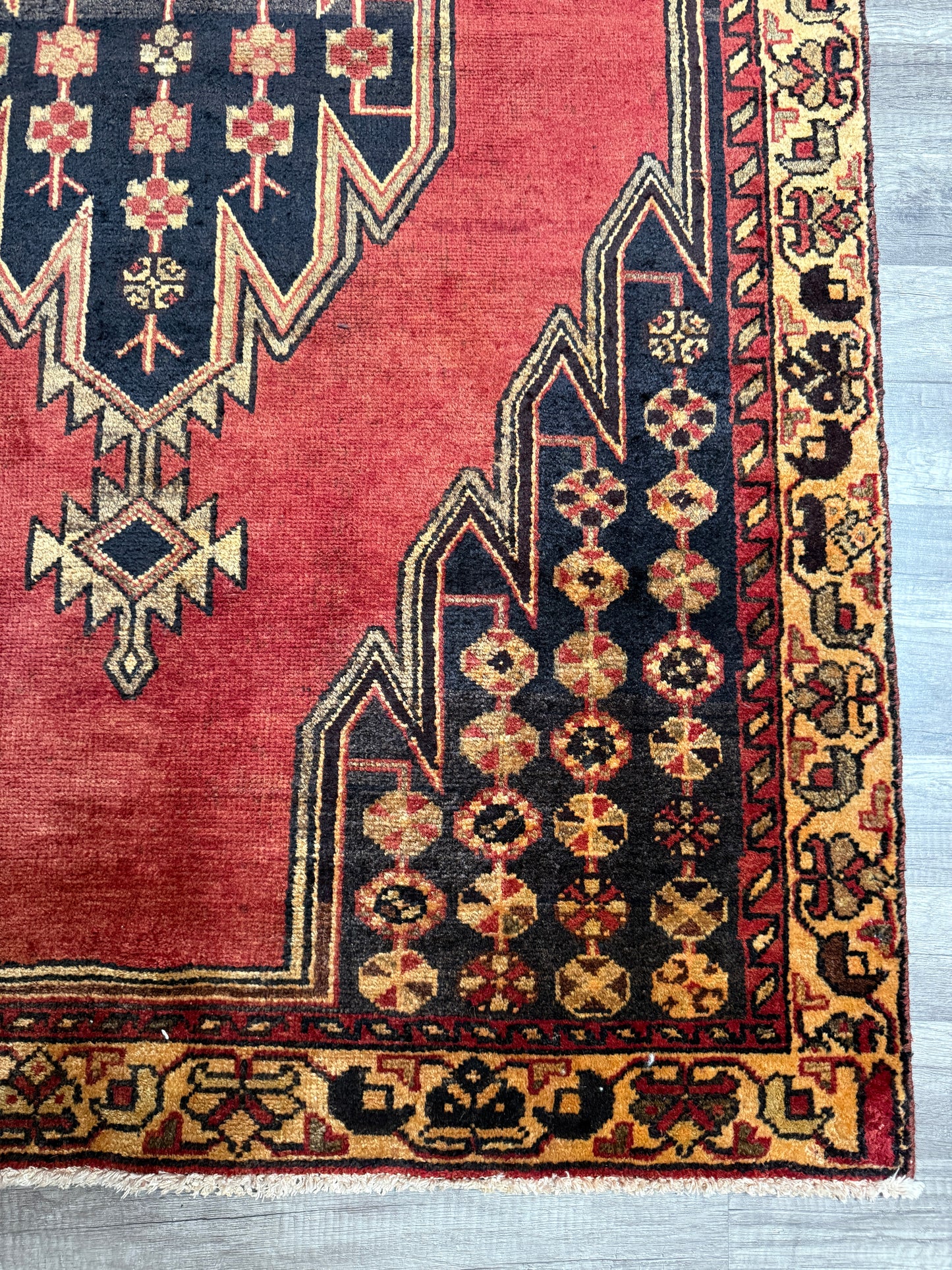 Vintage Persian Style Rug No. A1204 - 4.1'x6.2'