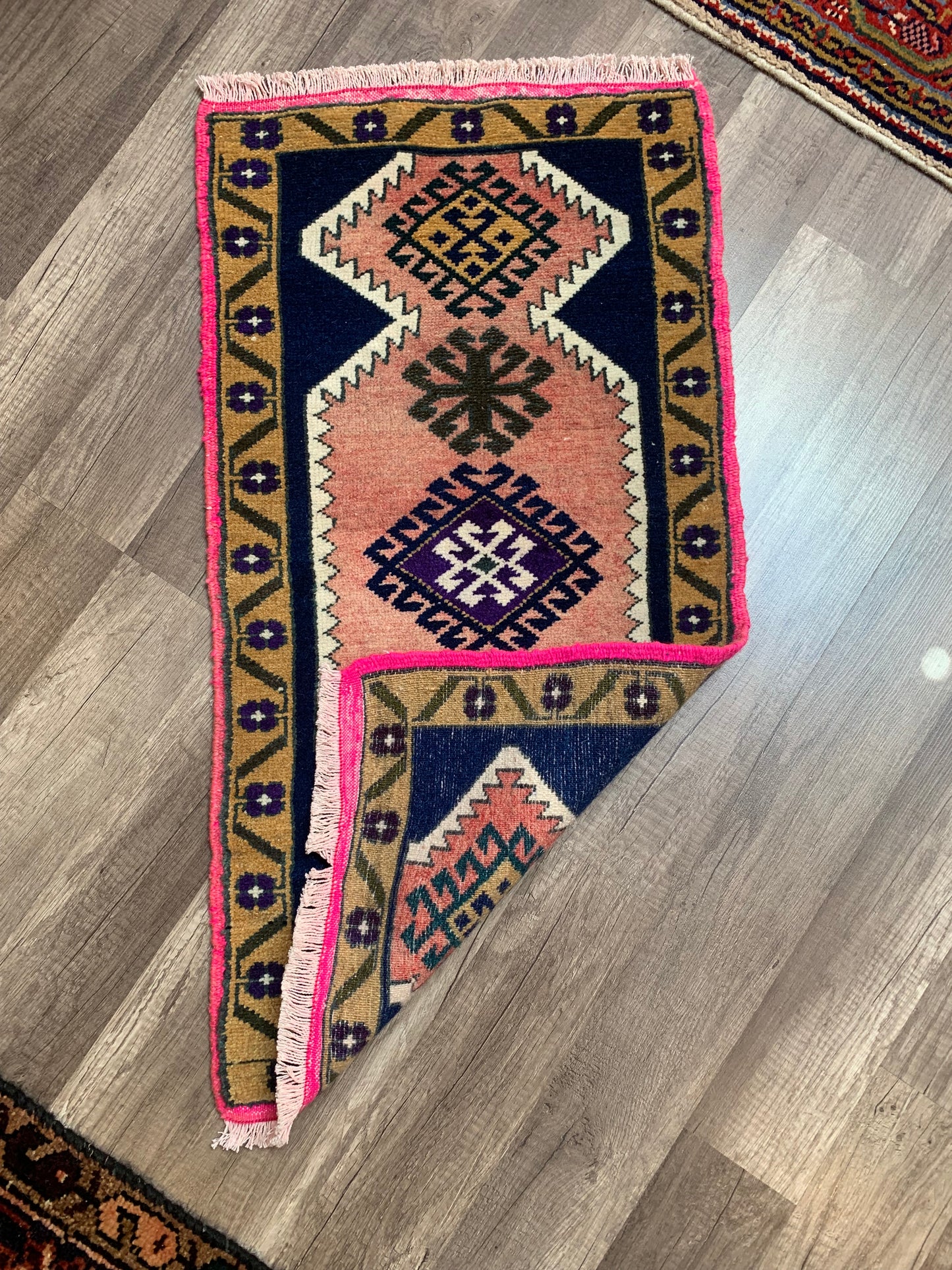 Vintage Turkish Mini Rug 1.'4x2.8' - No. 669