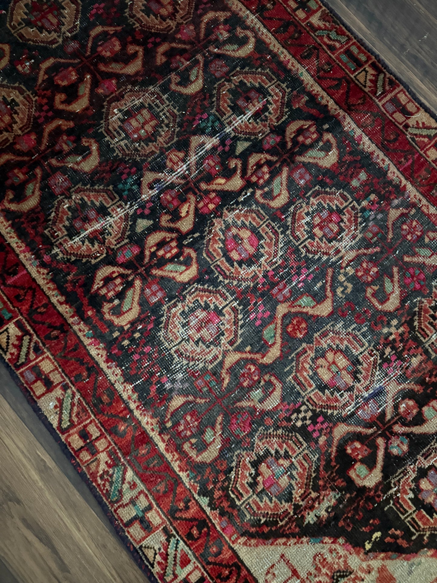 Vintage Persian Style Rug No. A1205 - 2.8’x5.1'