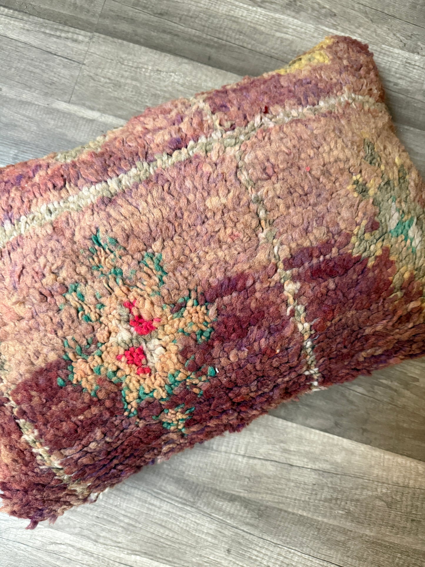 No. P416 - 15" X 22" Moroccan Rug Pillow Cover