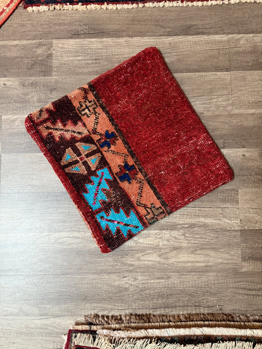 No. P407 - 16" X 16" Turkish Rug Pillow Cover